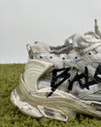 Balenciaga Runner Size 40 bianche e nere effetto usato