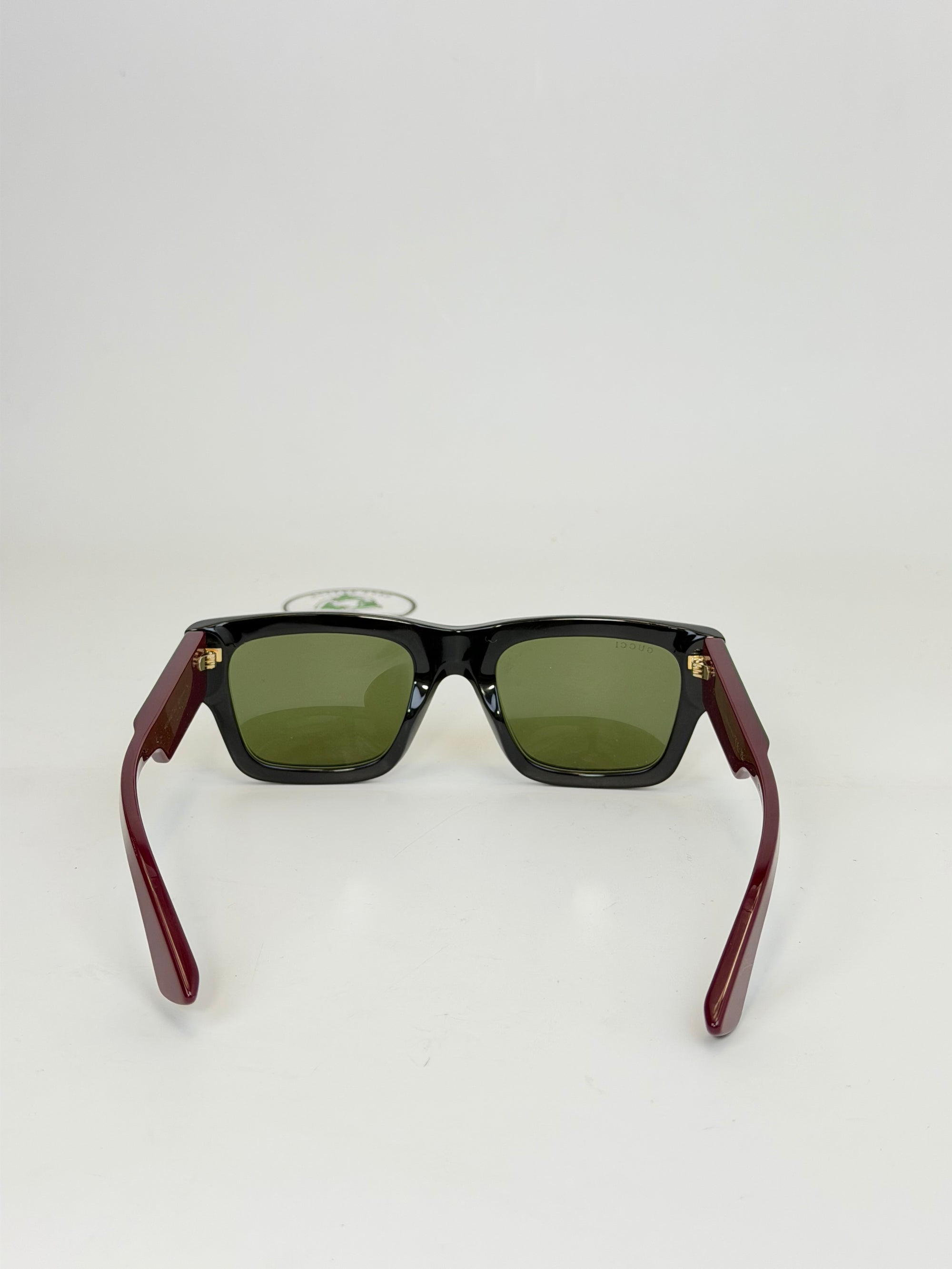 Occhiali Gucci neri rossi e verdi