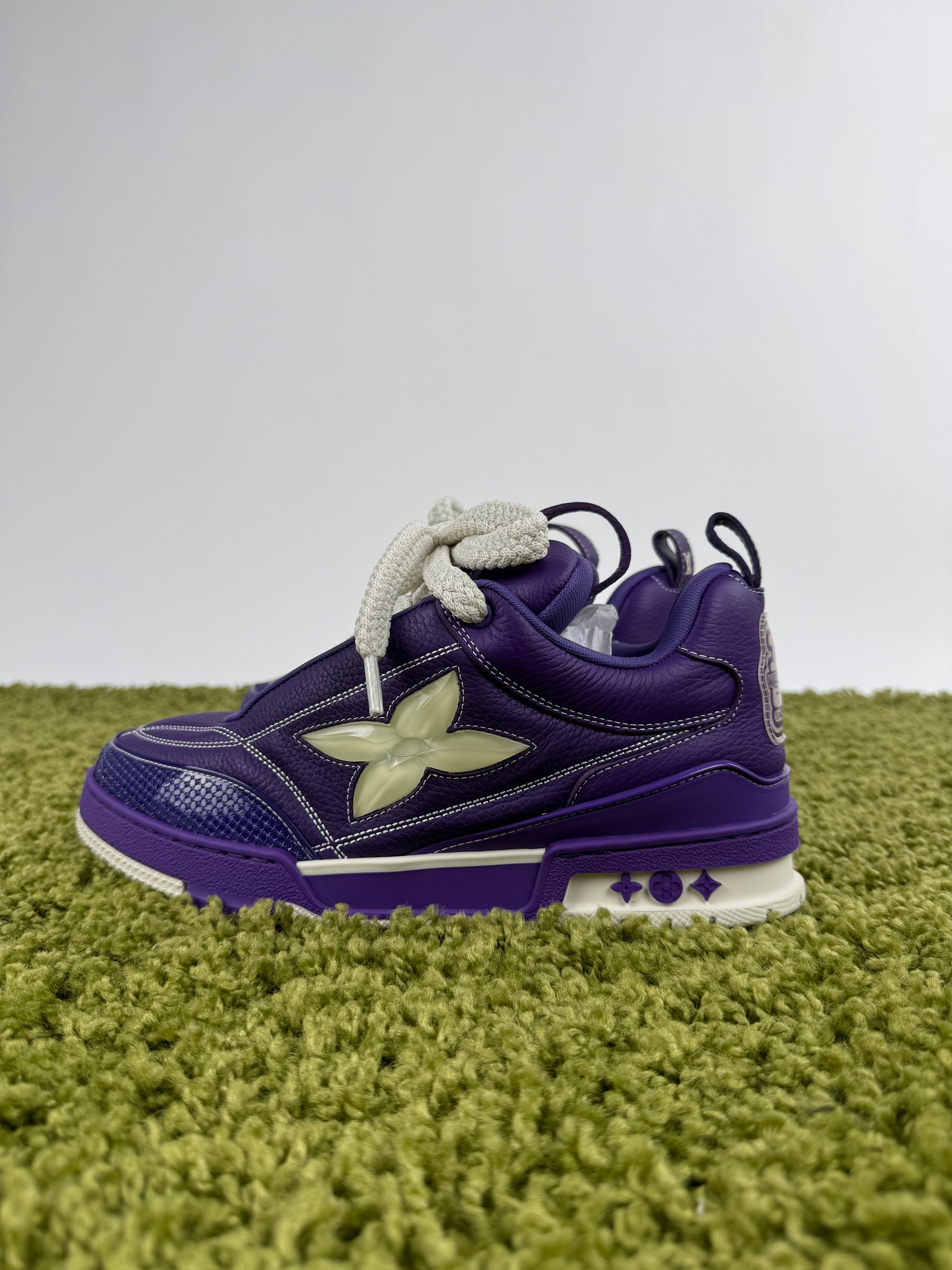 Louis Vuitton Skate Viola 7.5