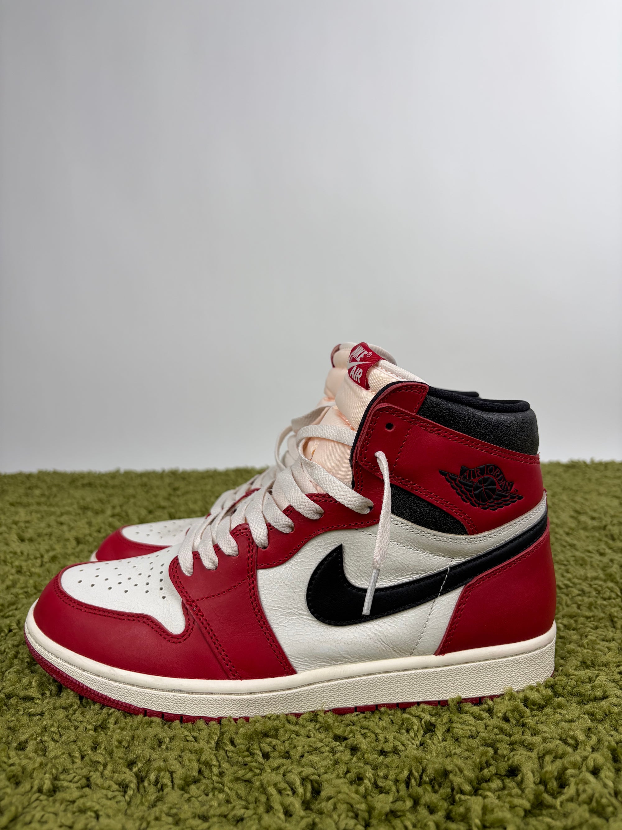 Air Jordan 1 retro High OG chicago Size 44 rosse bianche e nere