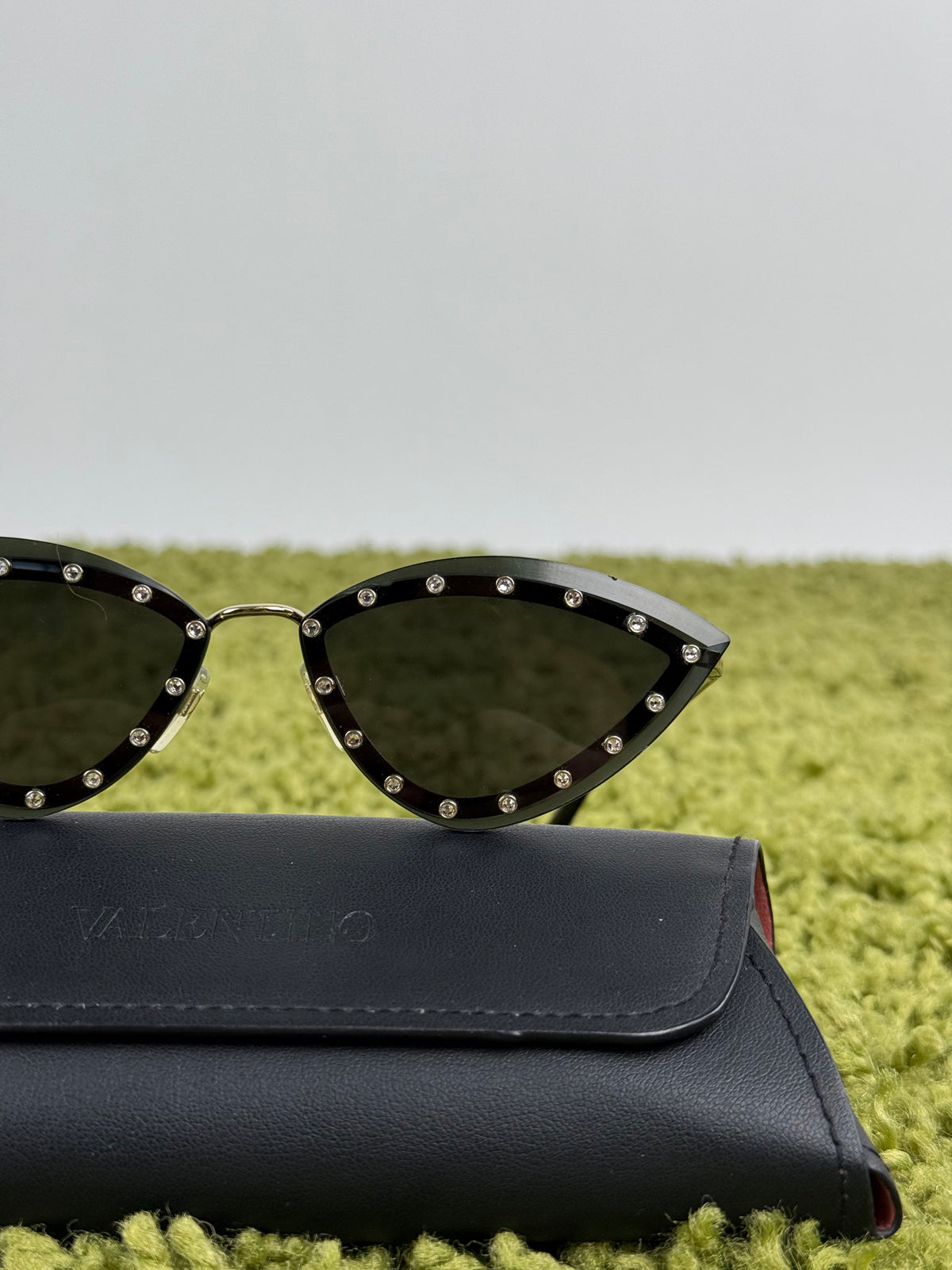 Occhiali da sole Valentino Cat Eye 2033 Nero