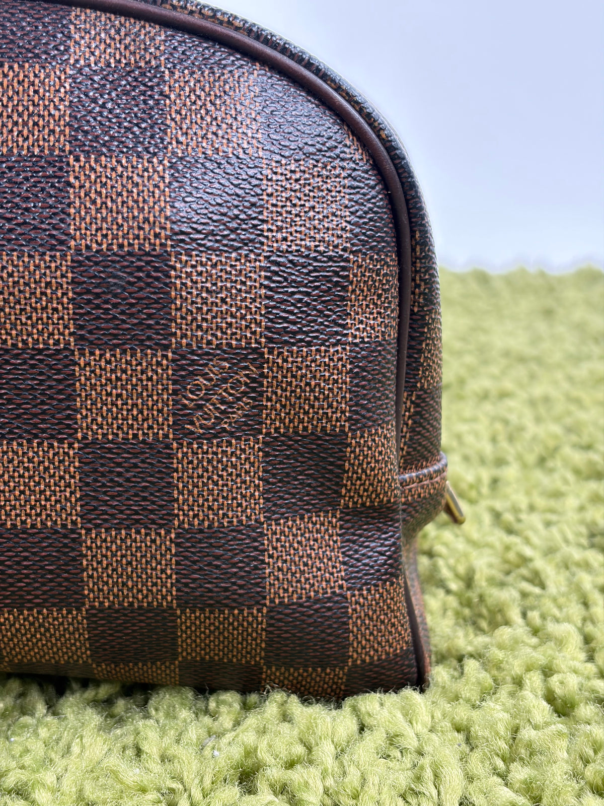 Beauty Case Louis Vuitton in tela Damier Marrone