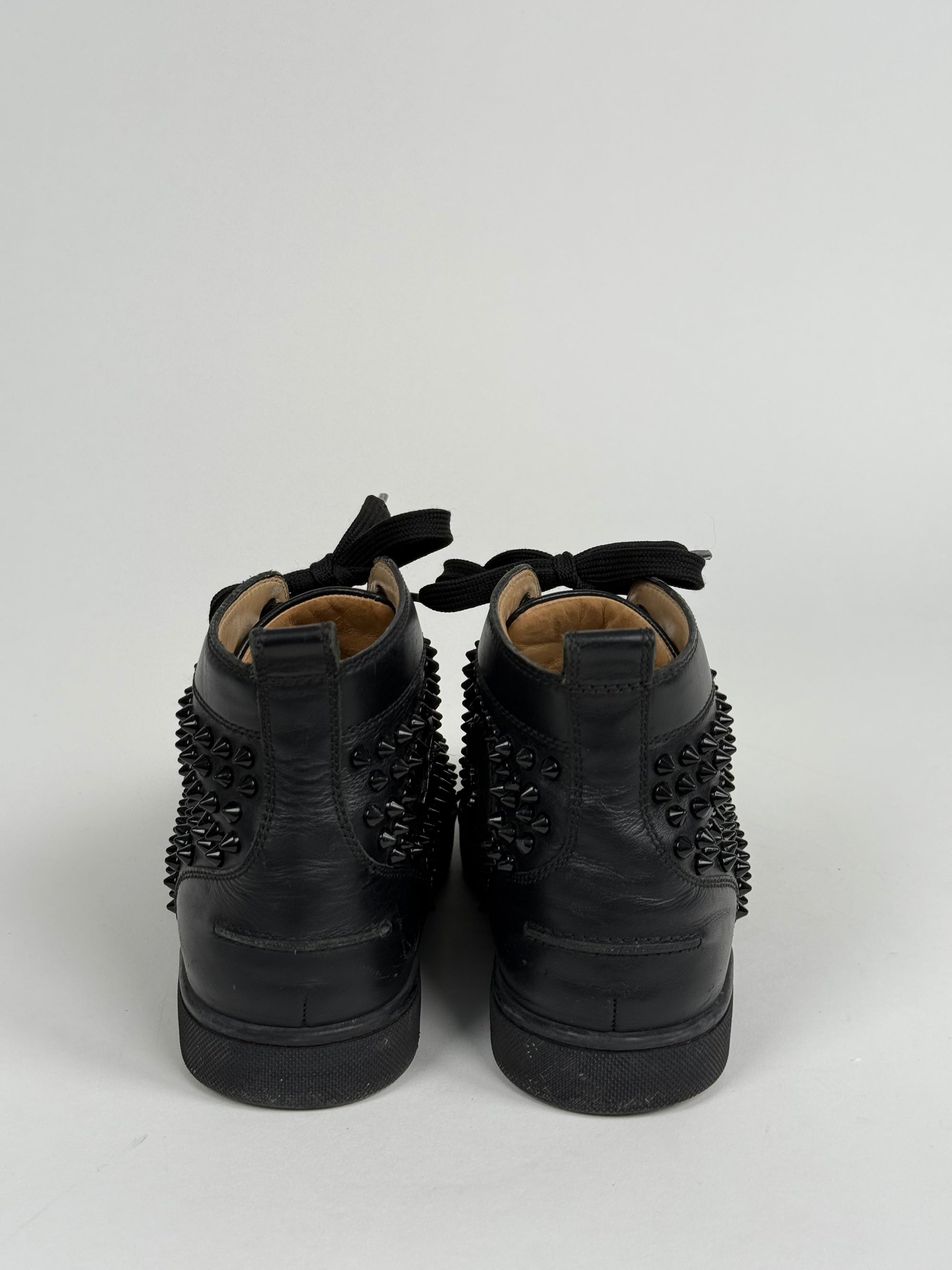Christian Louboutin Size 39 nere