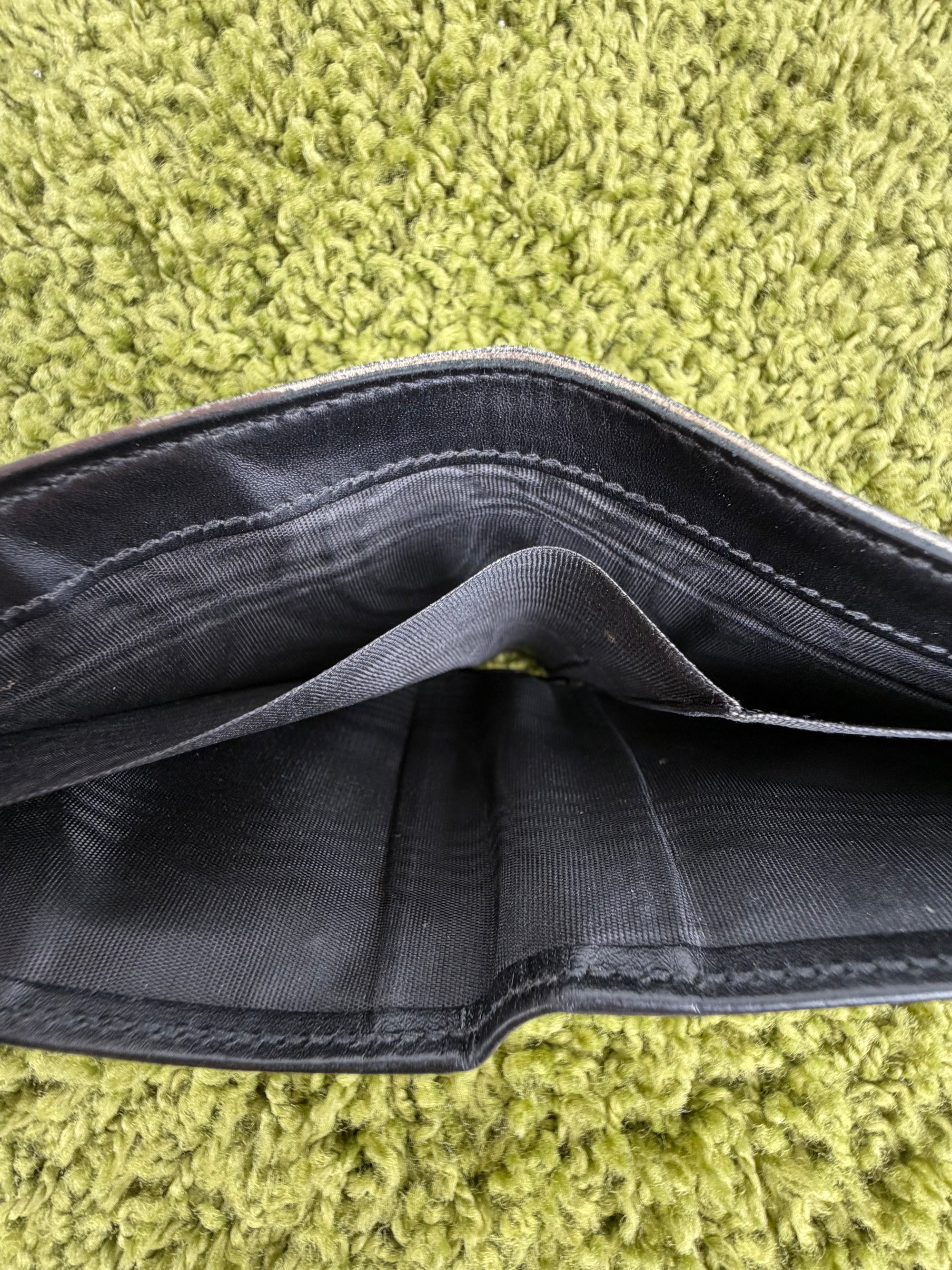 Portafoglio Gucci nero blu e rosso