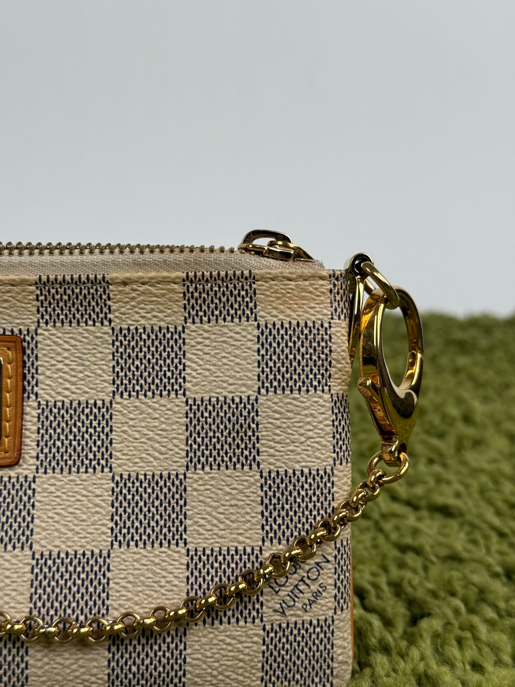 Pochette Milla Mm Louis Vuitton Bianca