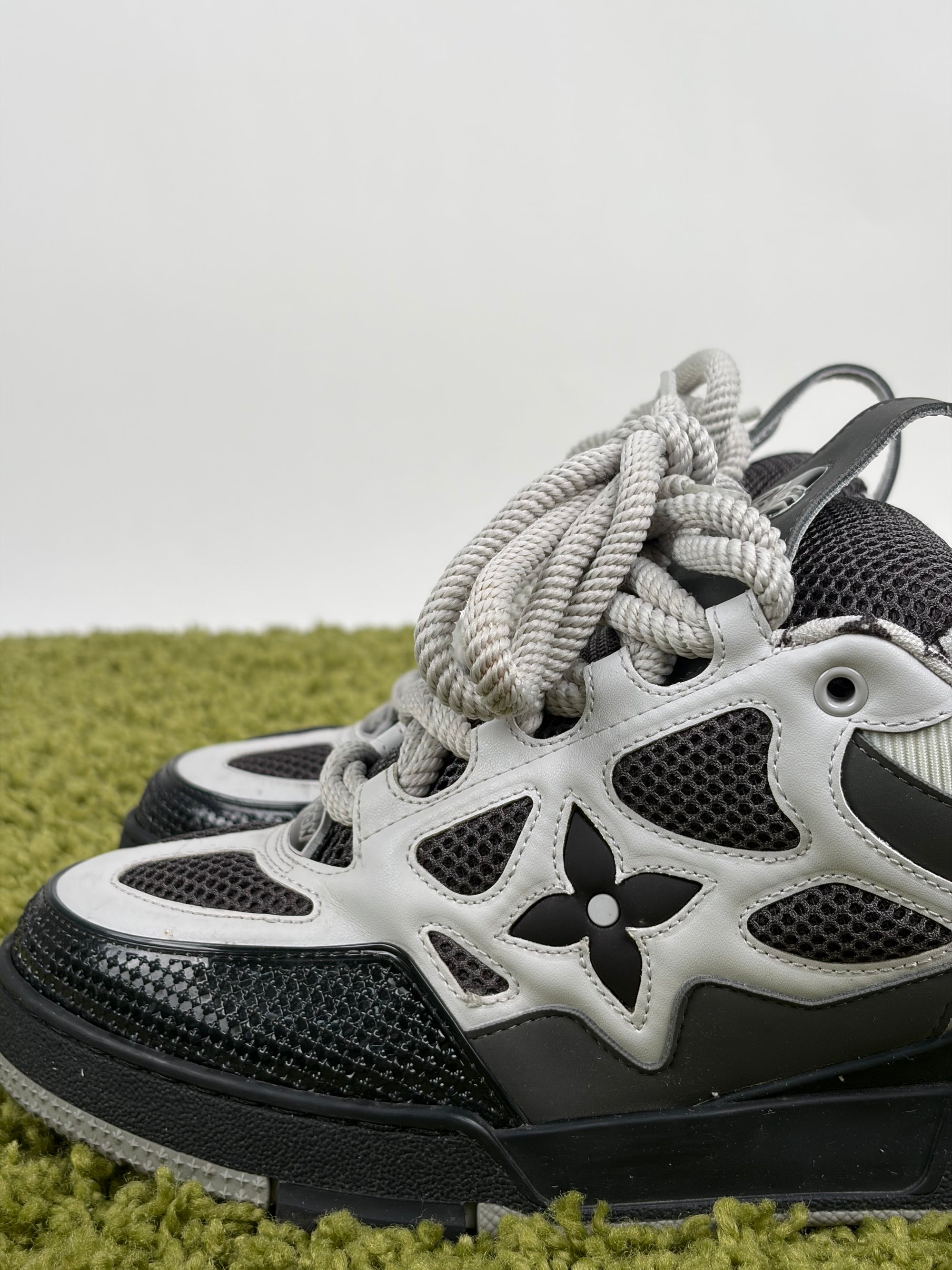 Louis Vuitton Skate Size 7.5=41.5 calza 42.5 grigie