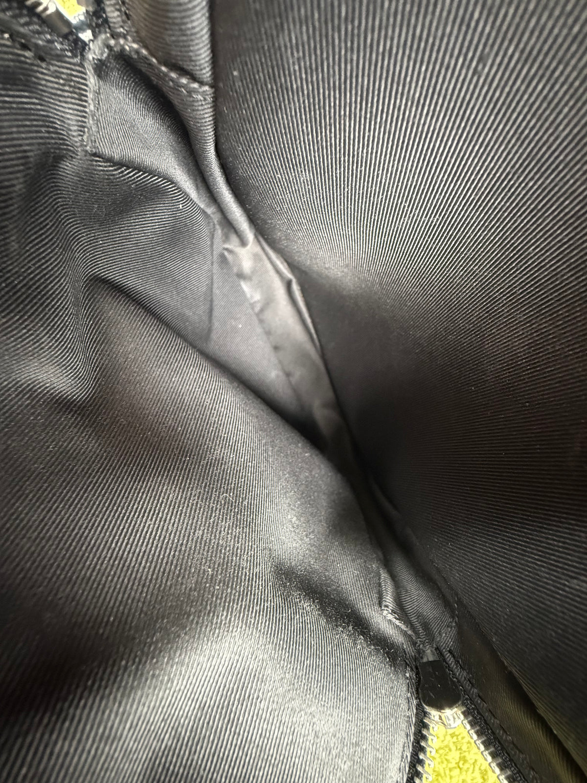 Mono spalla Louis Vuitton Avenue Sling Nero