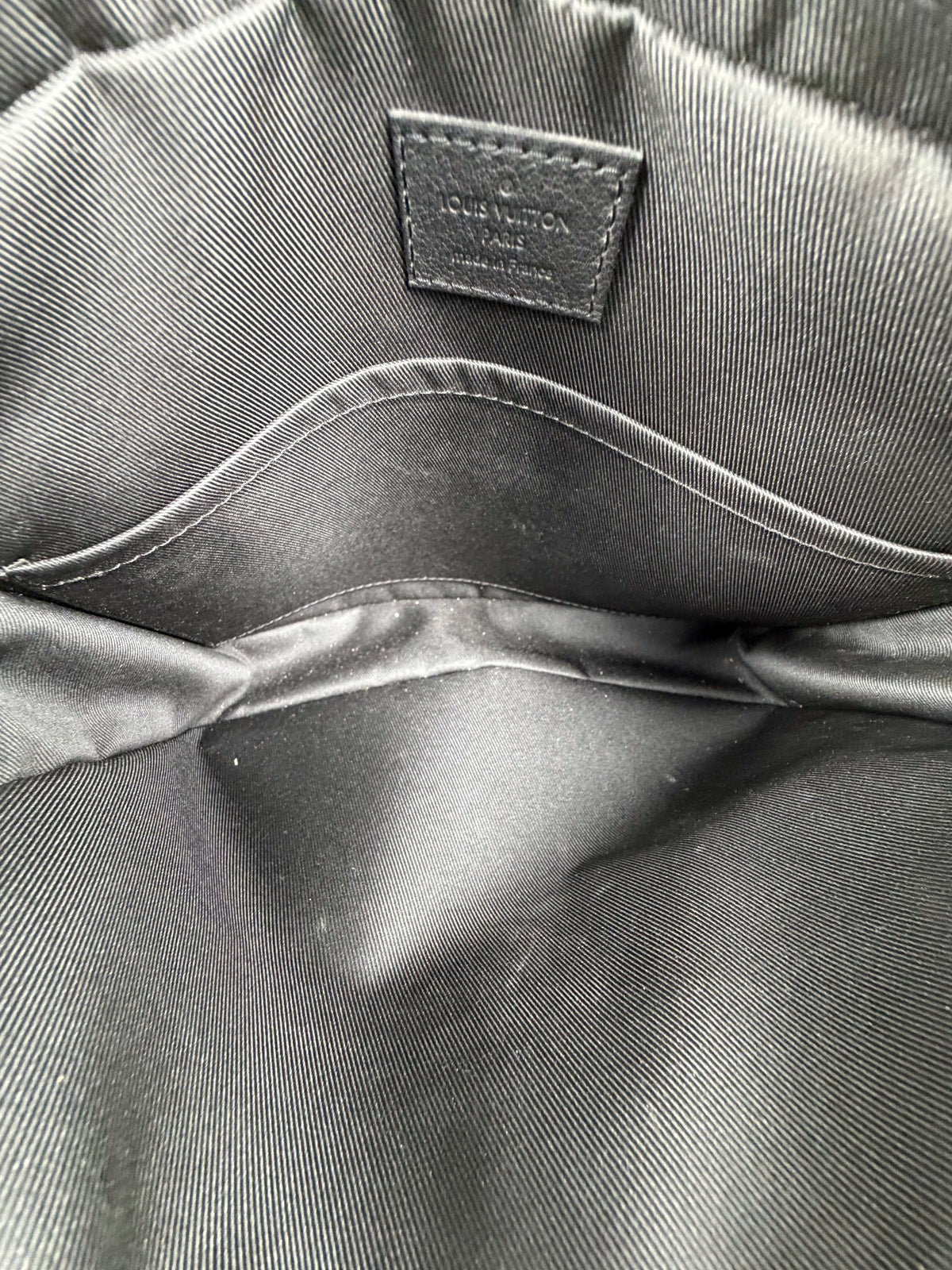 Borsa Louis Vuitton Messenger Trio Nera