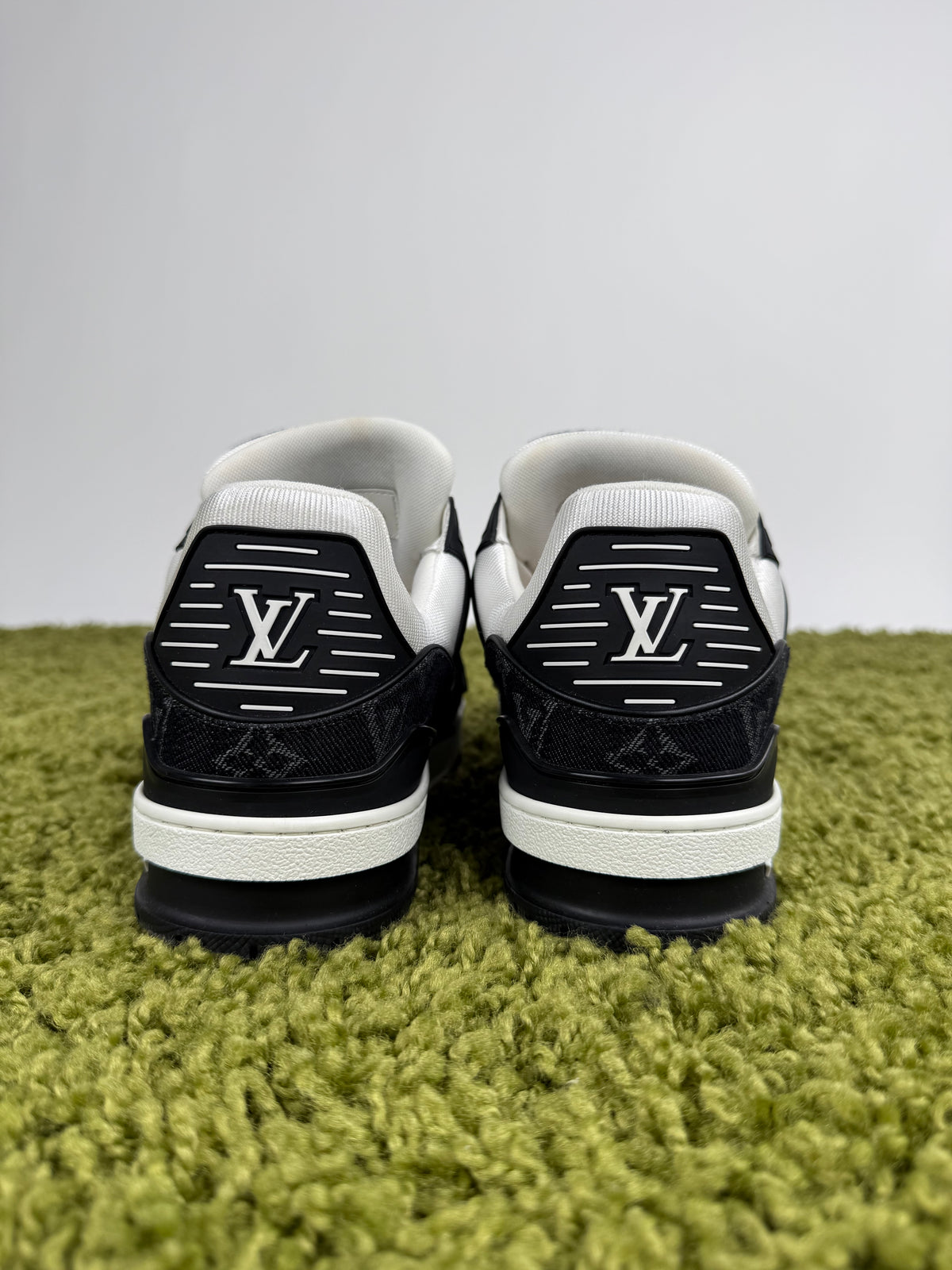 Louis Vuitton Trainer In Denim 7.5