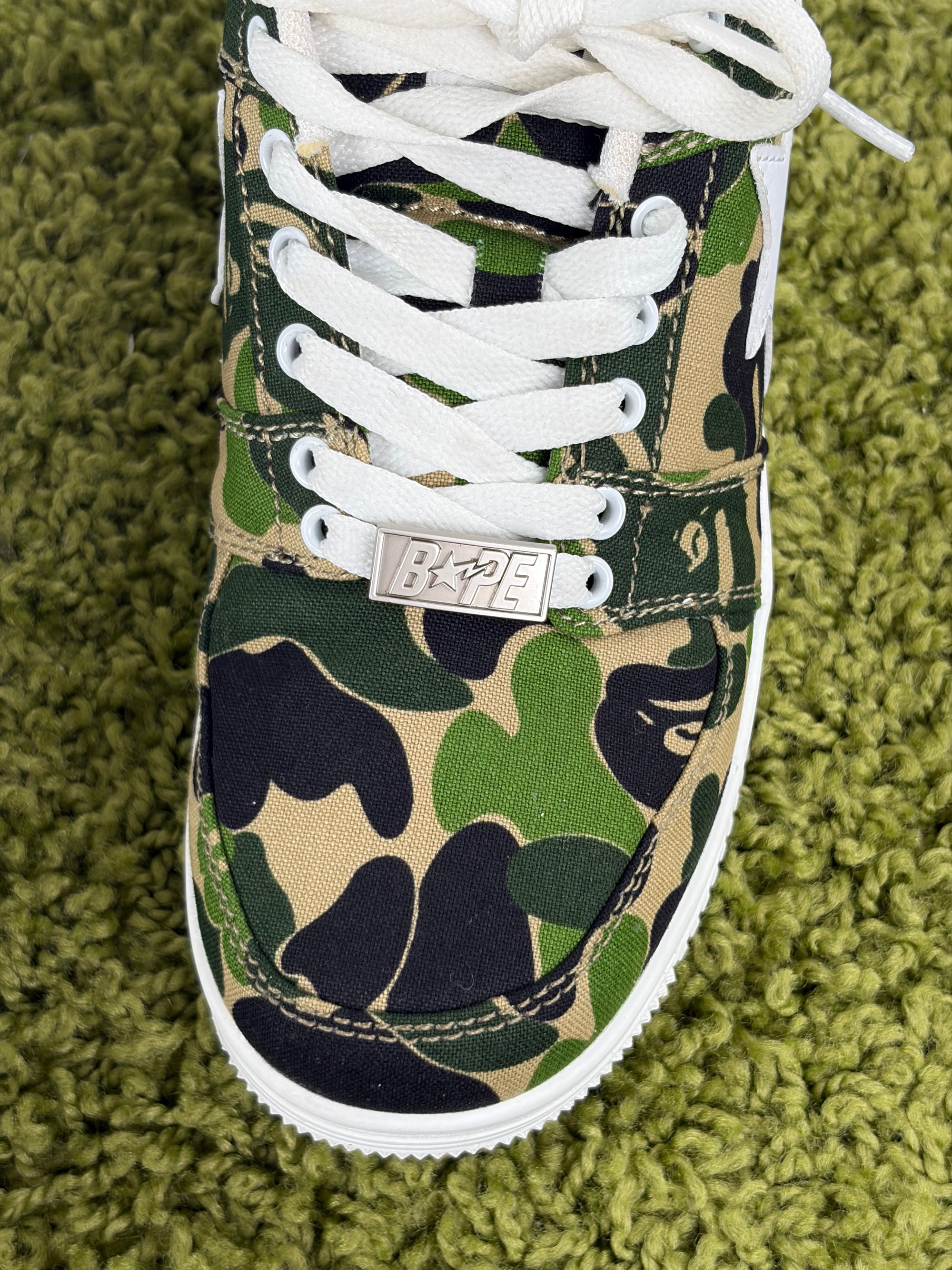 A bathing Ape Size 8.5=42.5 verdi e bianche