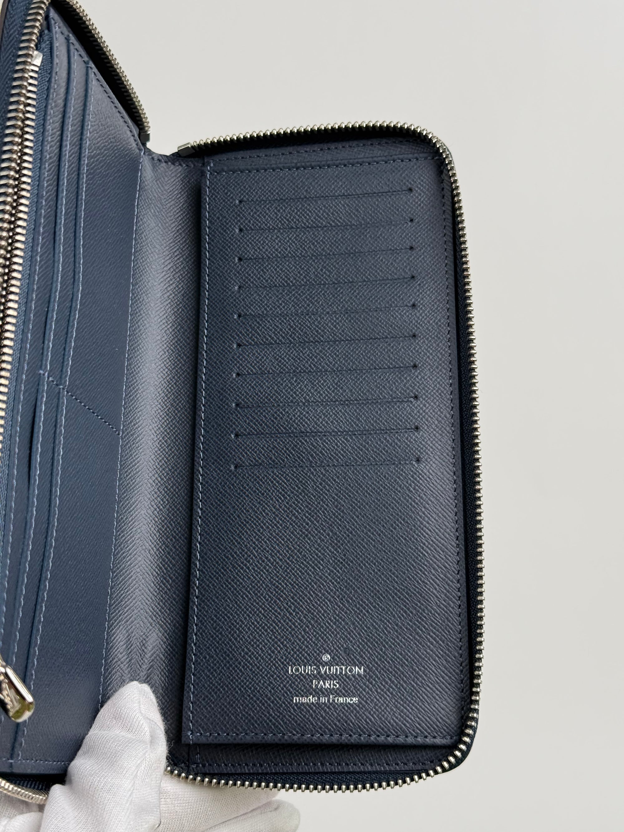Portafoglio Louis Vuitton Blu Scuro