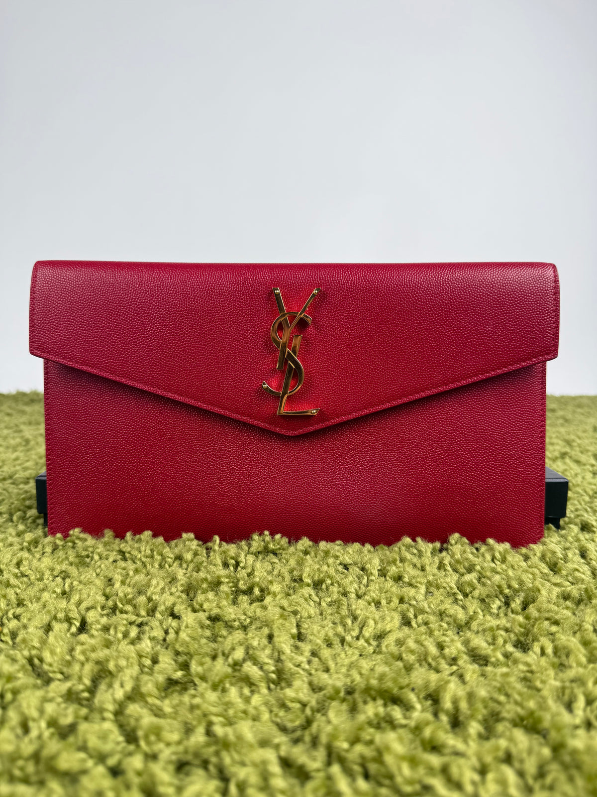 Pochette Yves Saint Laurent Grain de Poudre Uptown Rosso