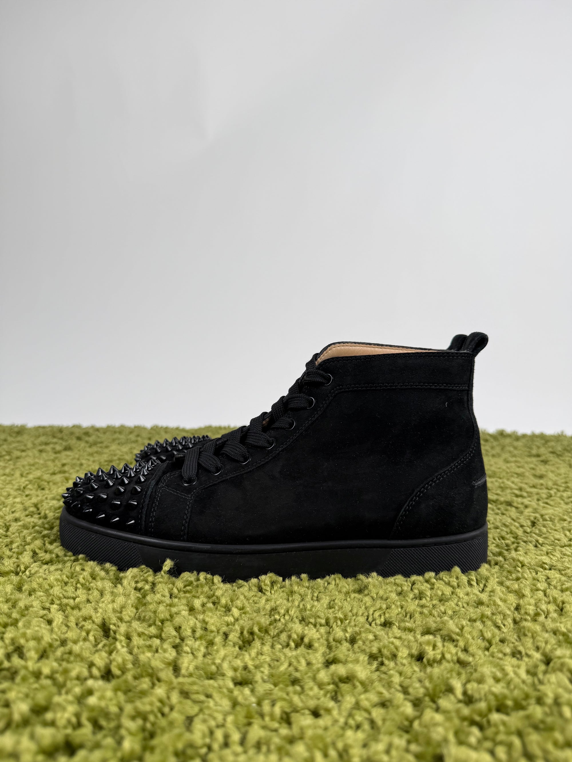 Christian Louboutin spike sneaker 41