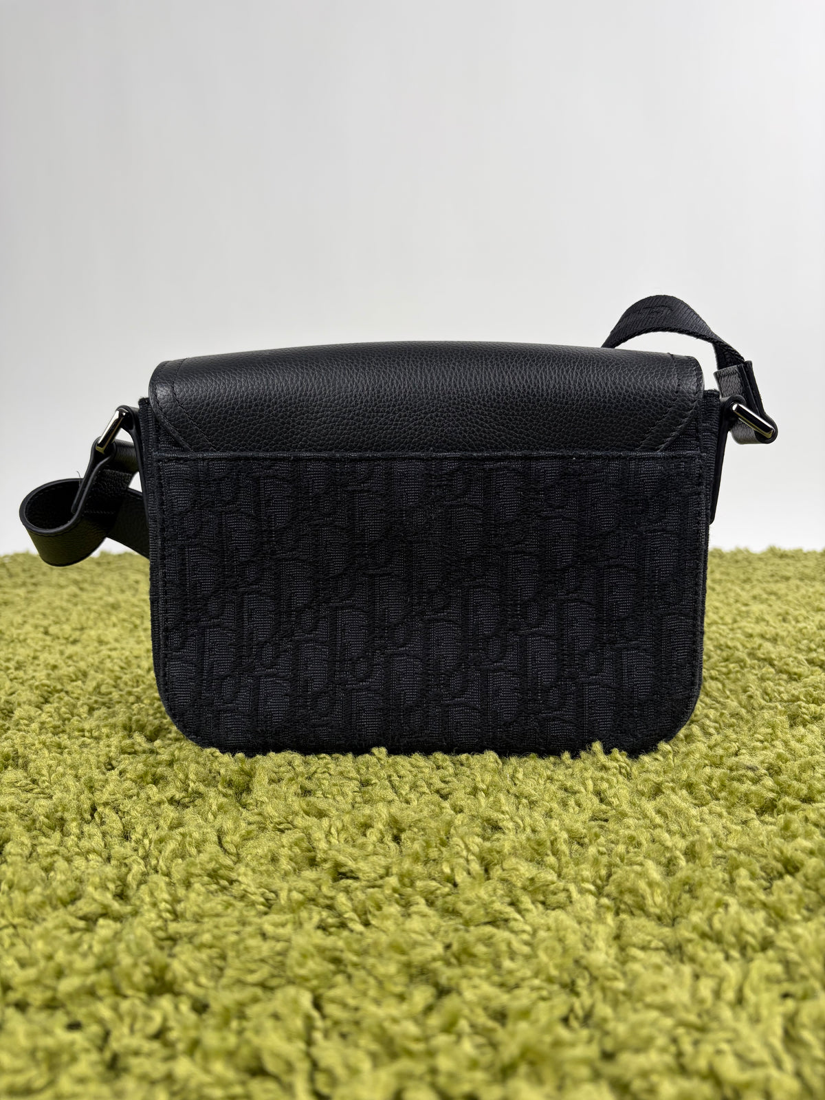 Borsa a tracolla Christian Dior Saddle con pattina Nero