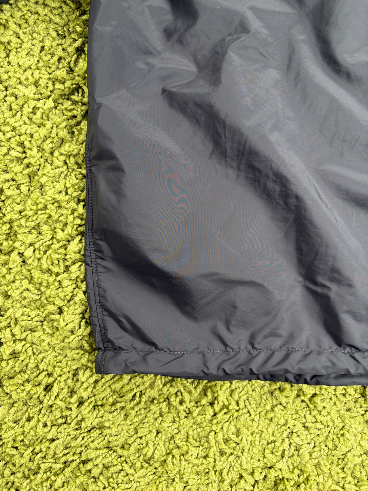 Giacca Prada in Re-Nylon Nera L