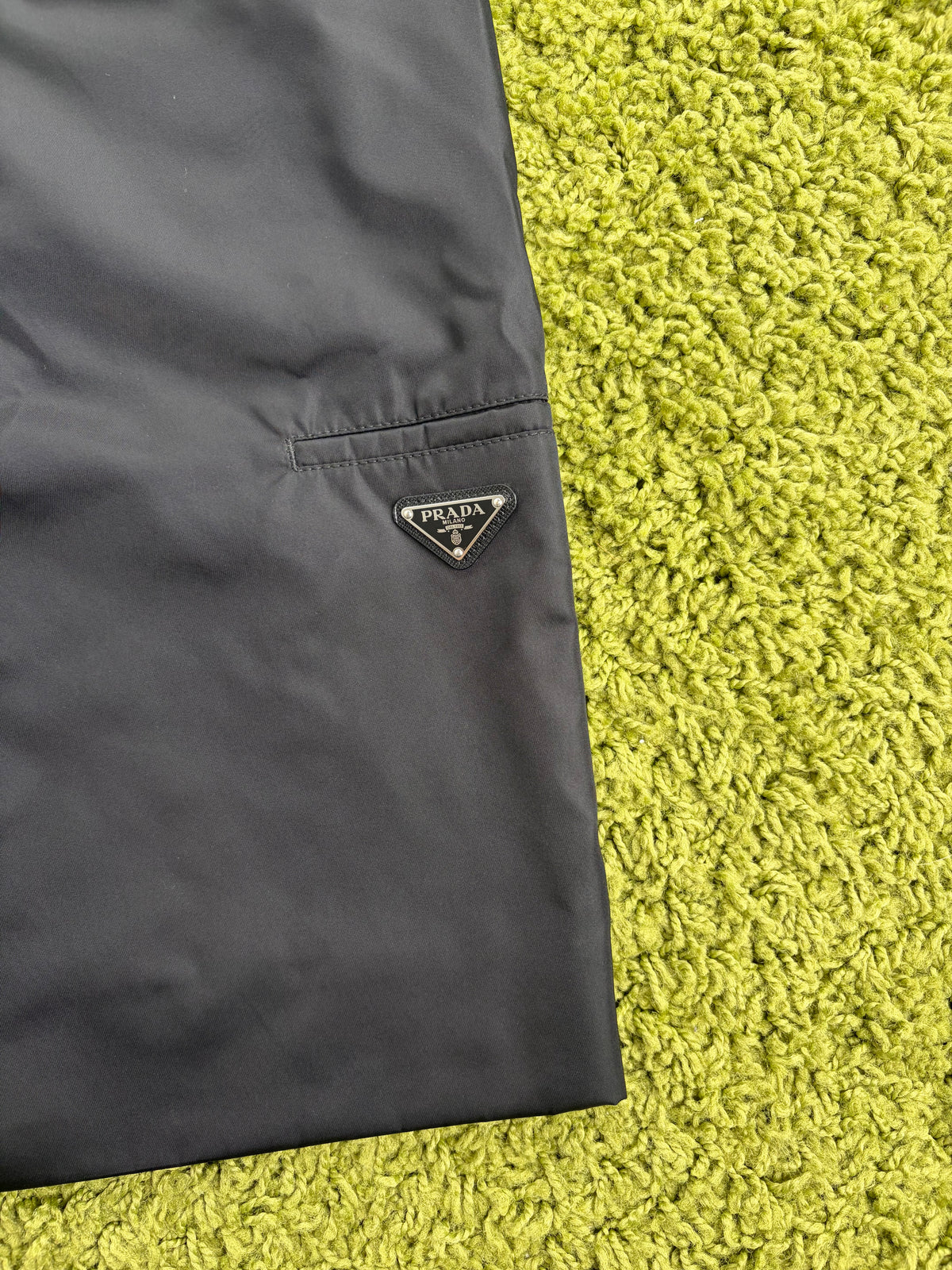 Pantaloncino Prada con pannello frontale in pelle Nero 48