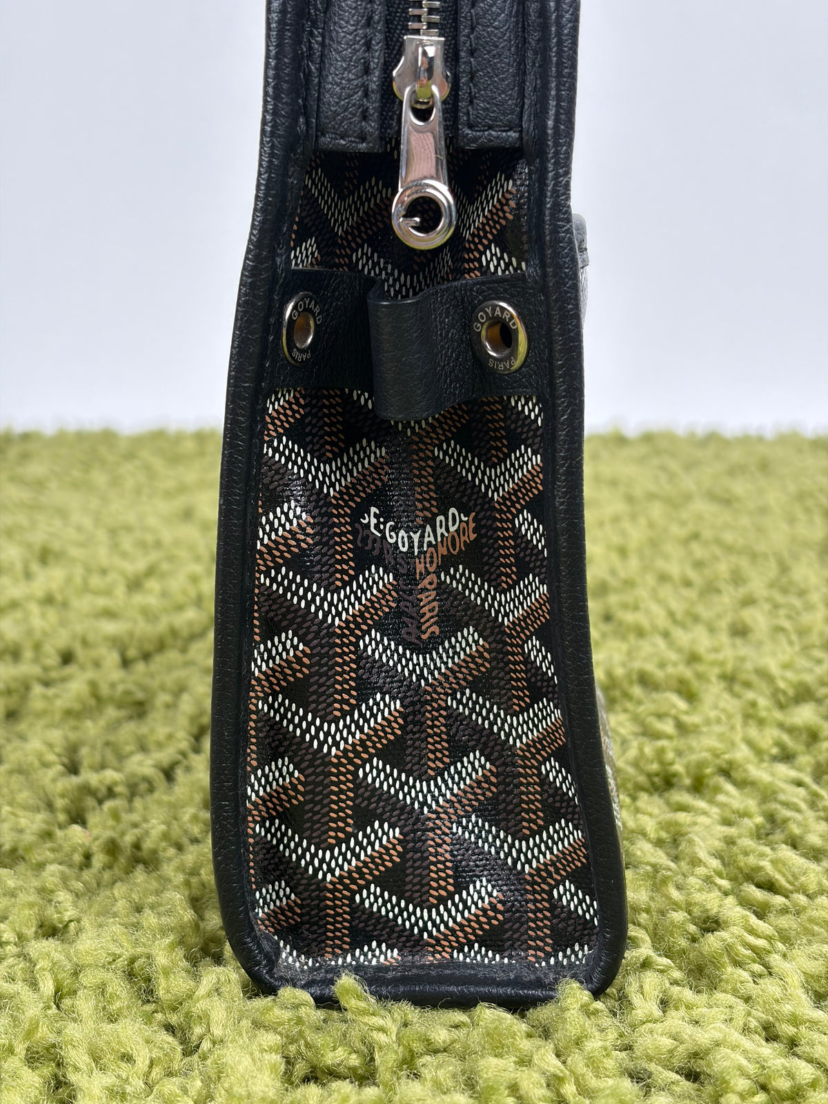 Pochette Goyard Jouvence MM in tela Goyardine Nera