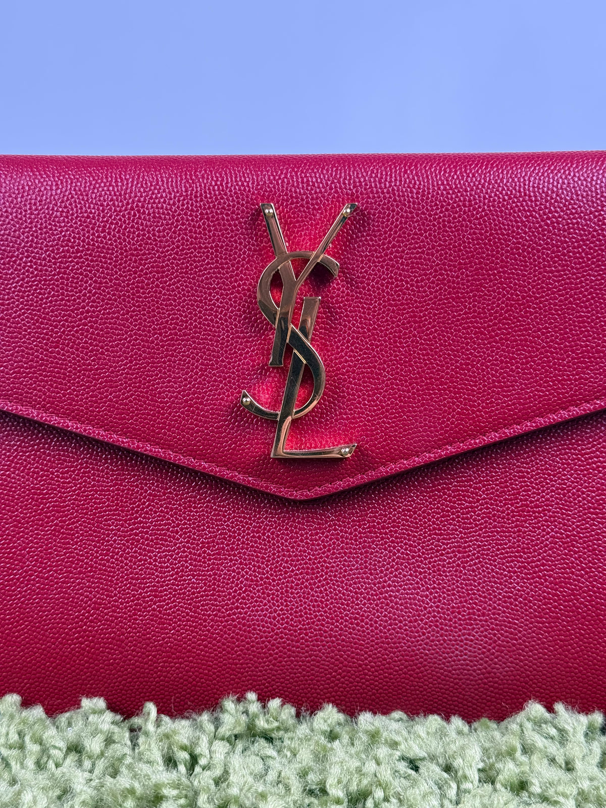 Pochette Yves Saint Laurent Grain de Poudre Uptown Rosso