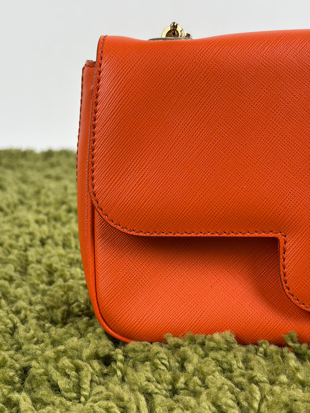 Borsa Ferragamo Gancini Chain Arancione