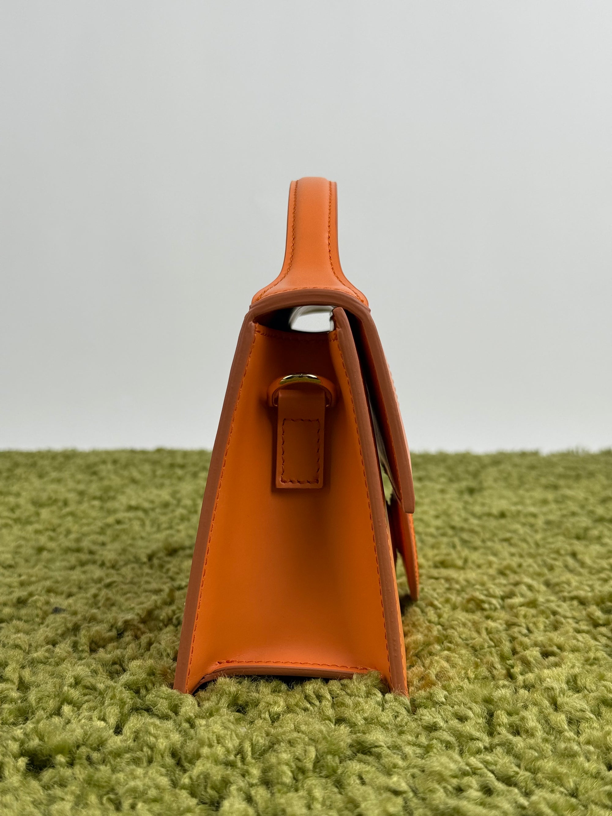 Jacquemus la grande bambino arancione