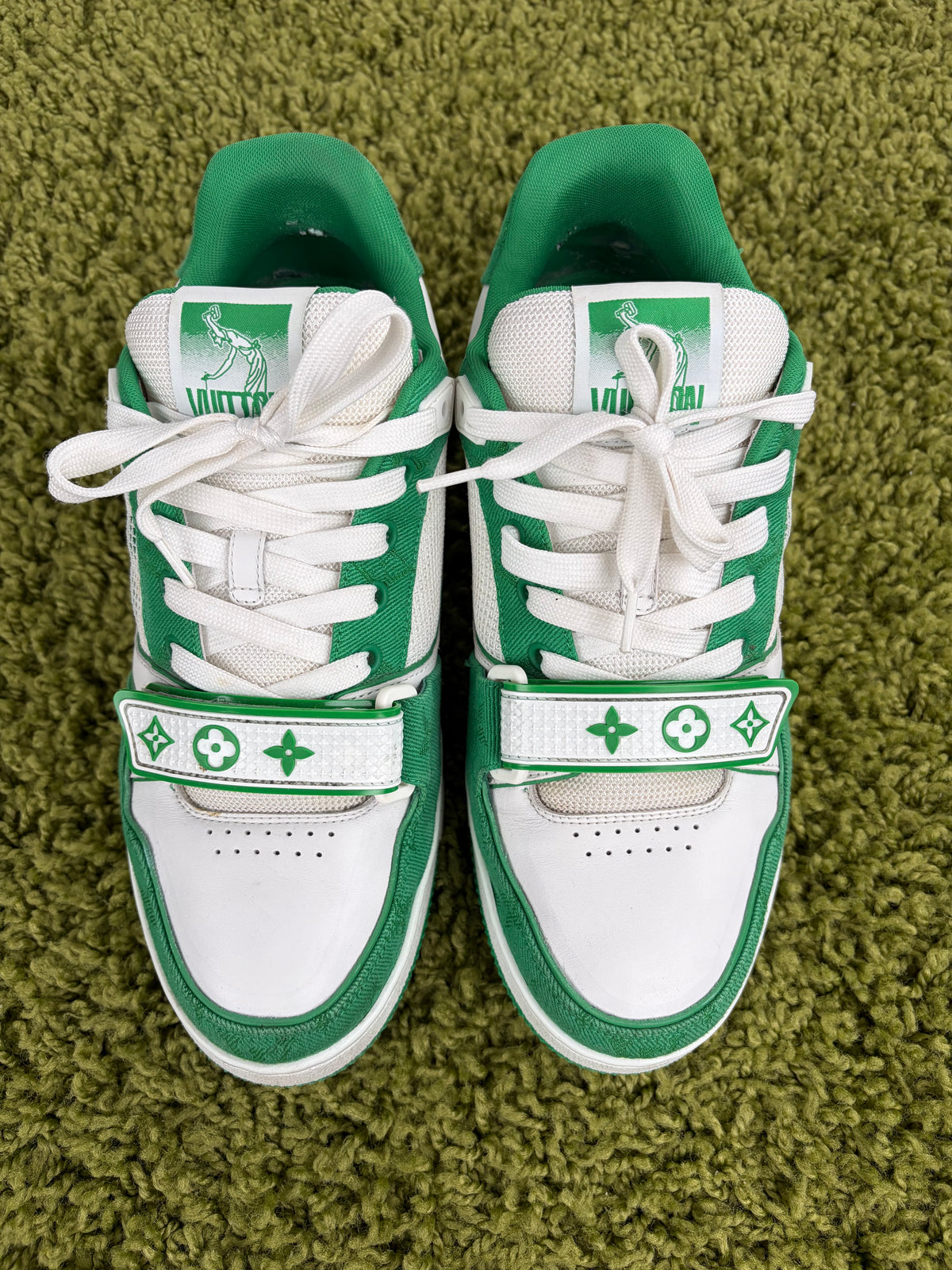 Louis Vuitton Trainer in Denim Verde 7.5