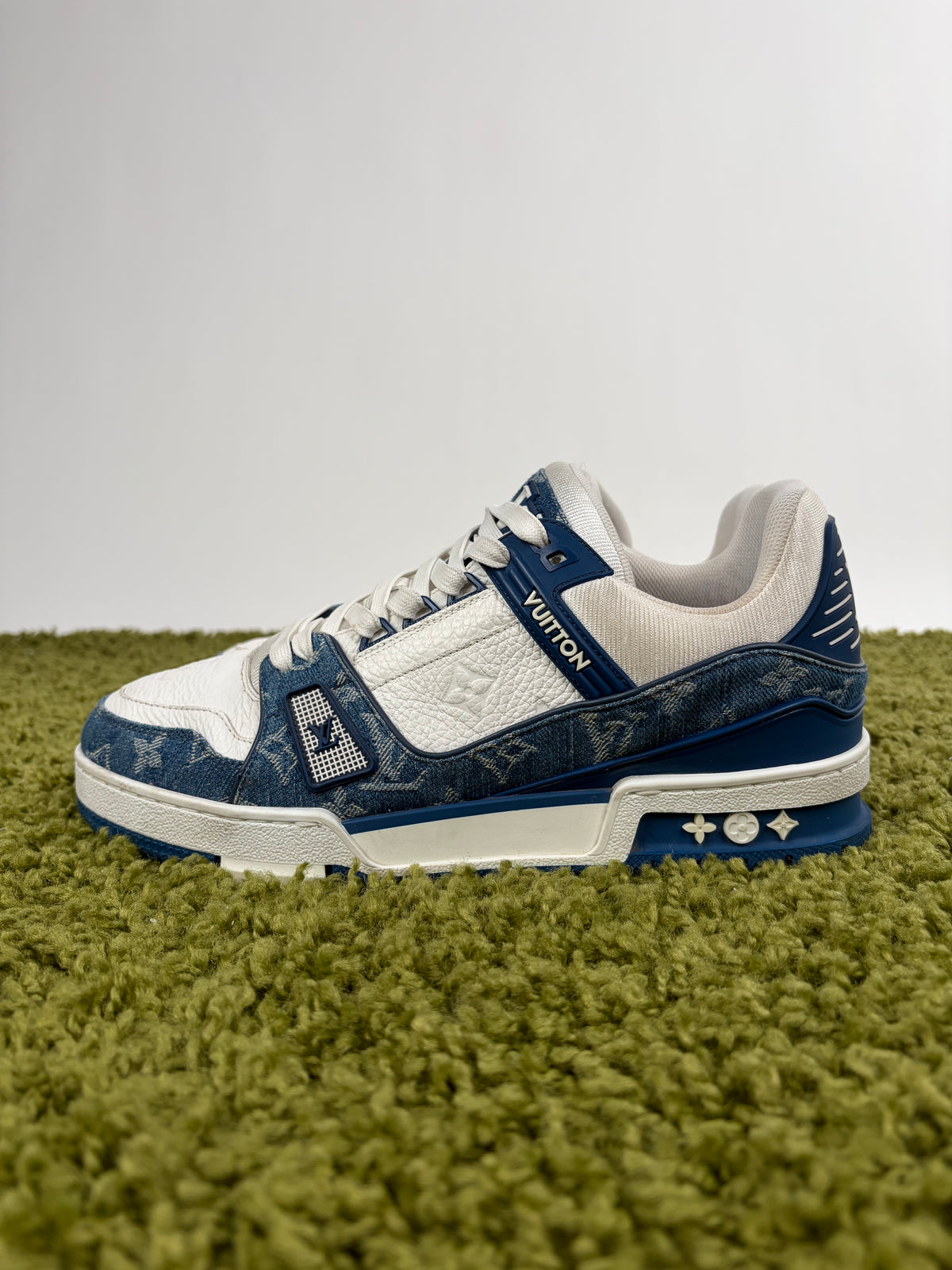 Louis Vuitton Trainer In Denim Blu 7.5