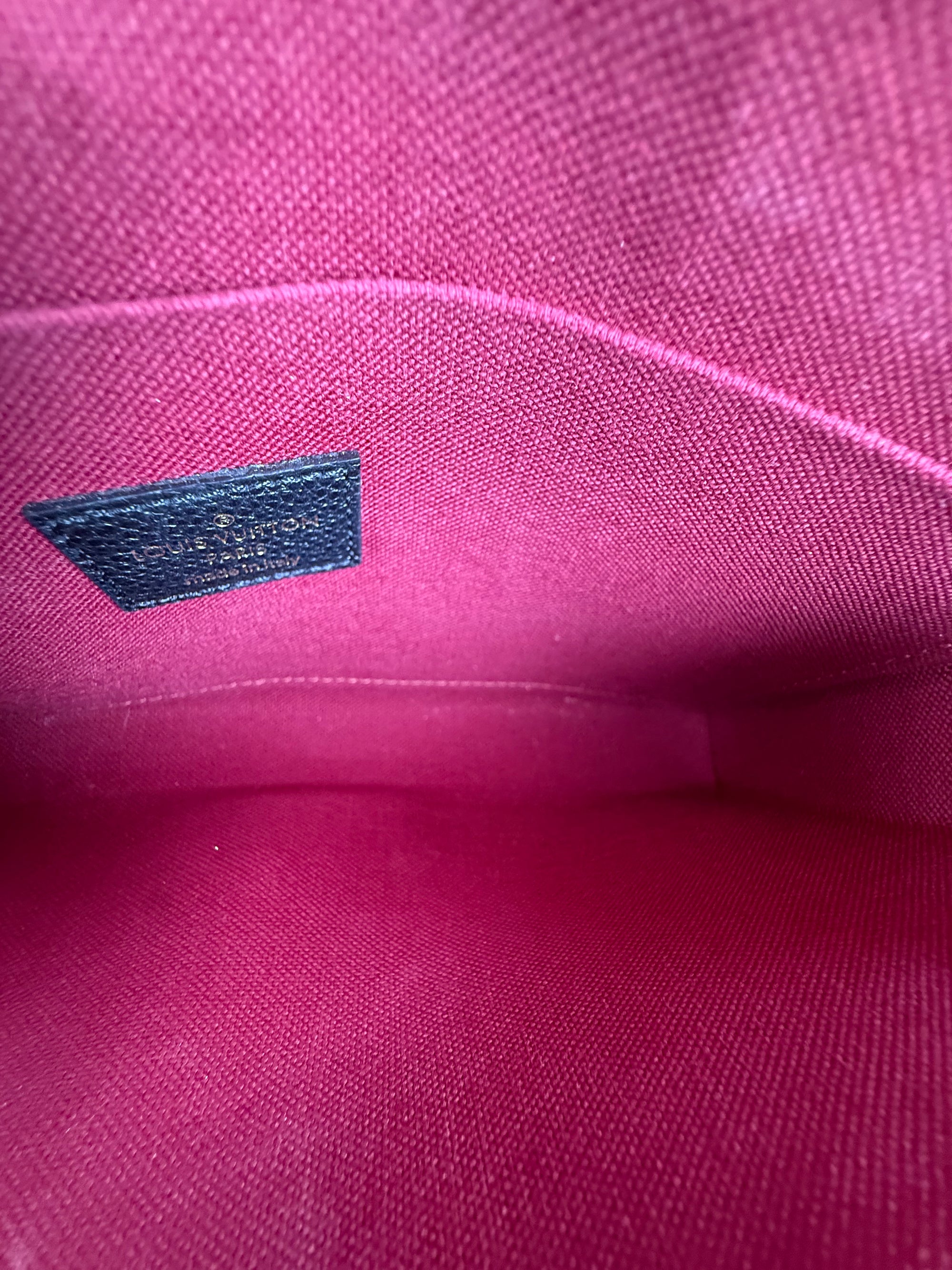 Pochette Louis Vuitton nera