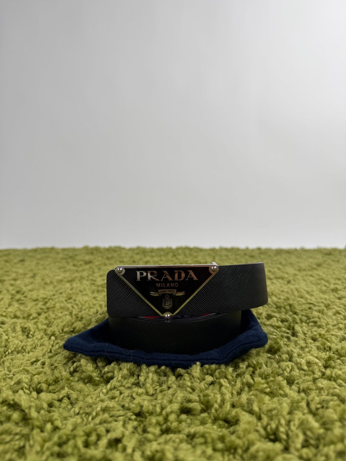 Cintura Prada Reversibile Nero Rosso 90/36 103cm - Second Hand Di Fiore