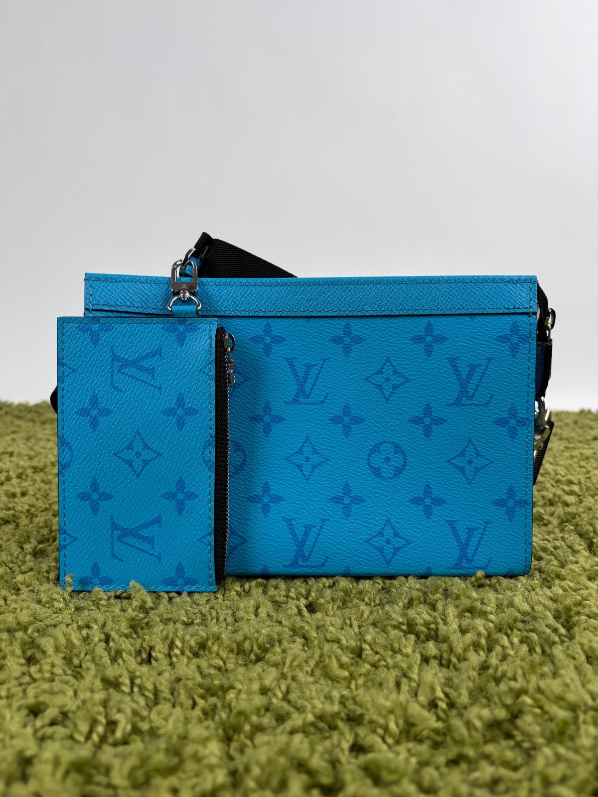 Mini Borsa a tracolla Louis Vuitton Gaston Azzurra - Second Hand Di Fiore