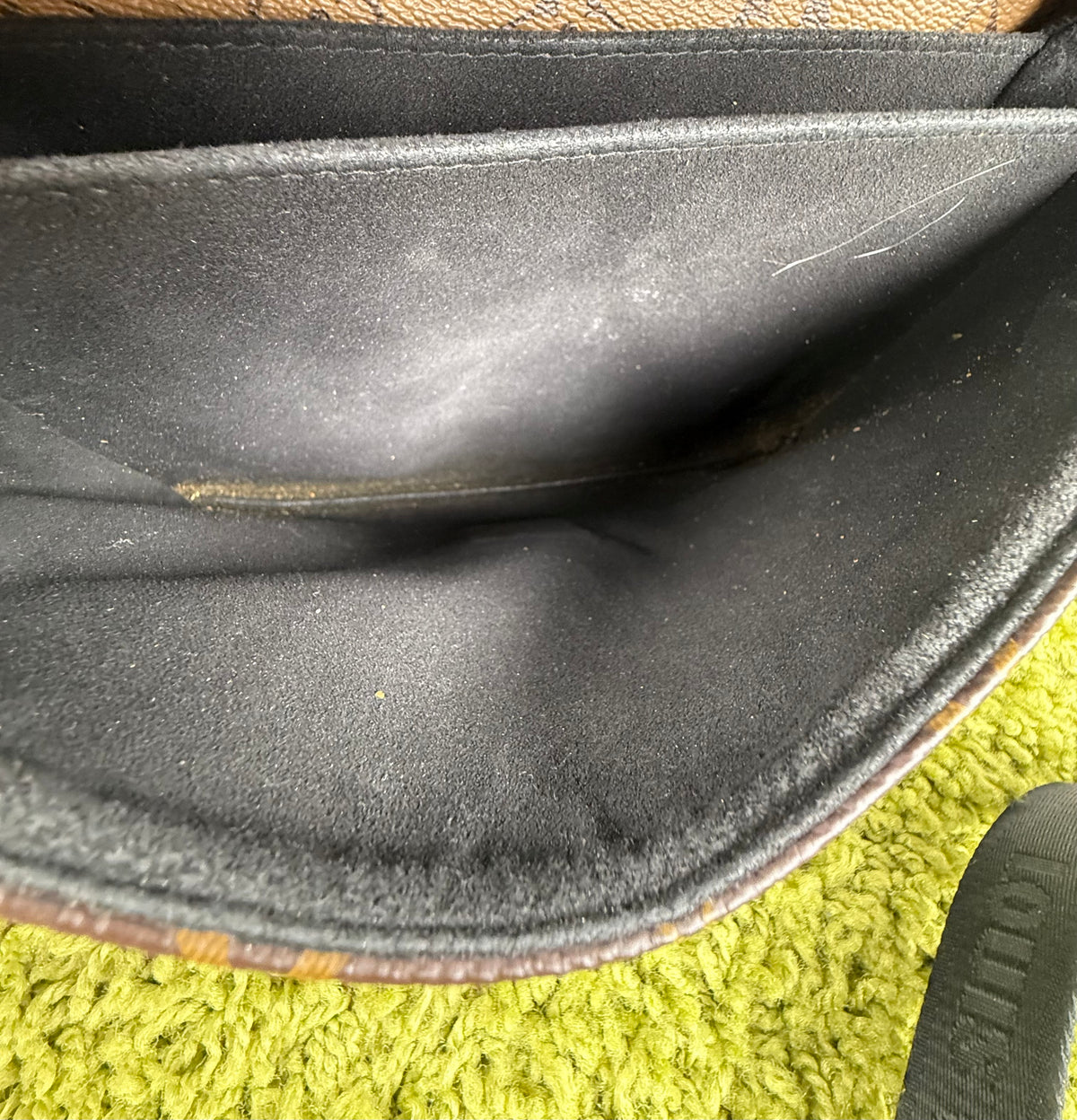 Borsa Louis Vuitton Metis in tela Monogram Reverse Marrone