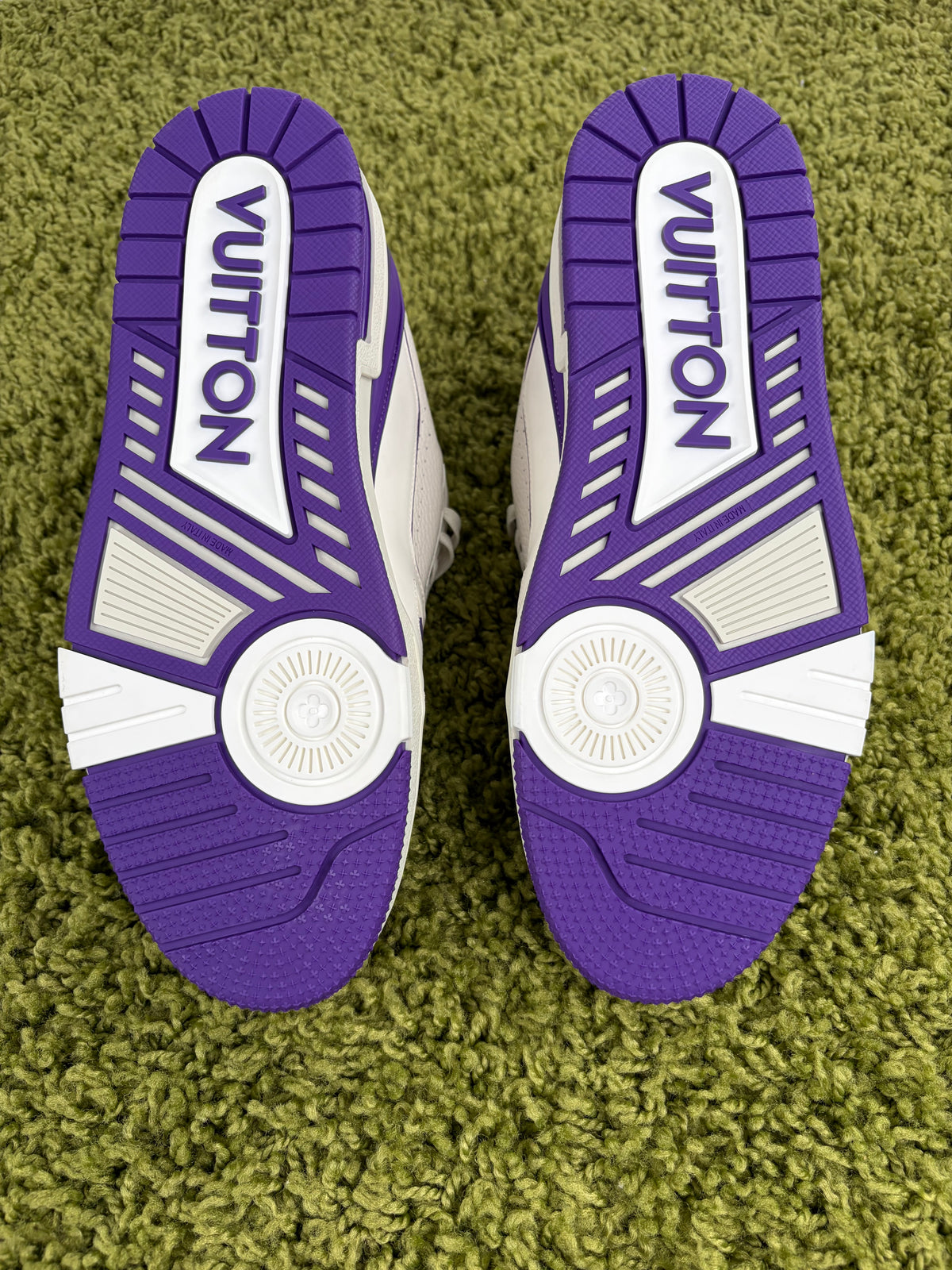 Louis Vuitton Trainer Viola 9