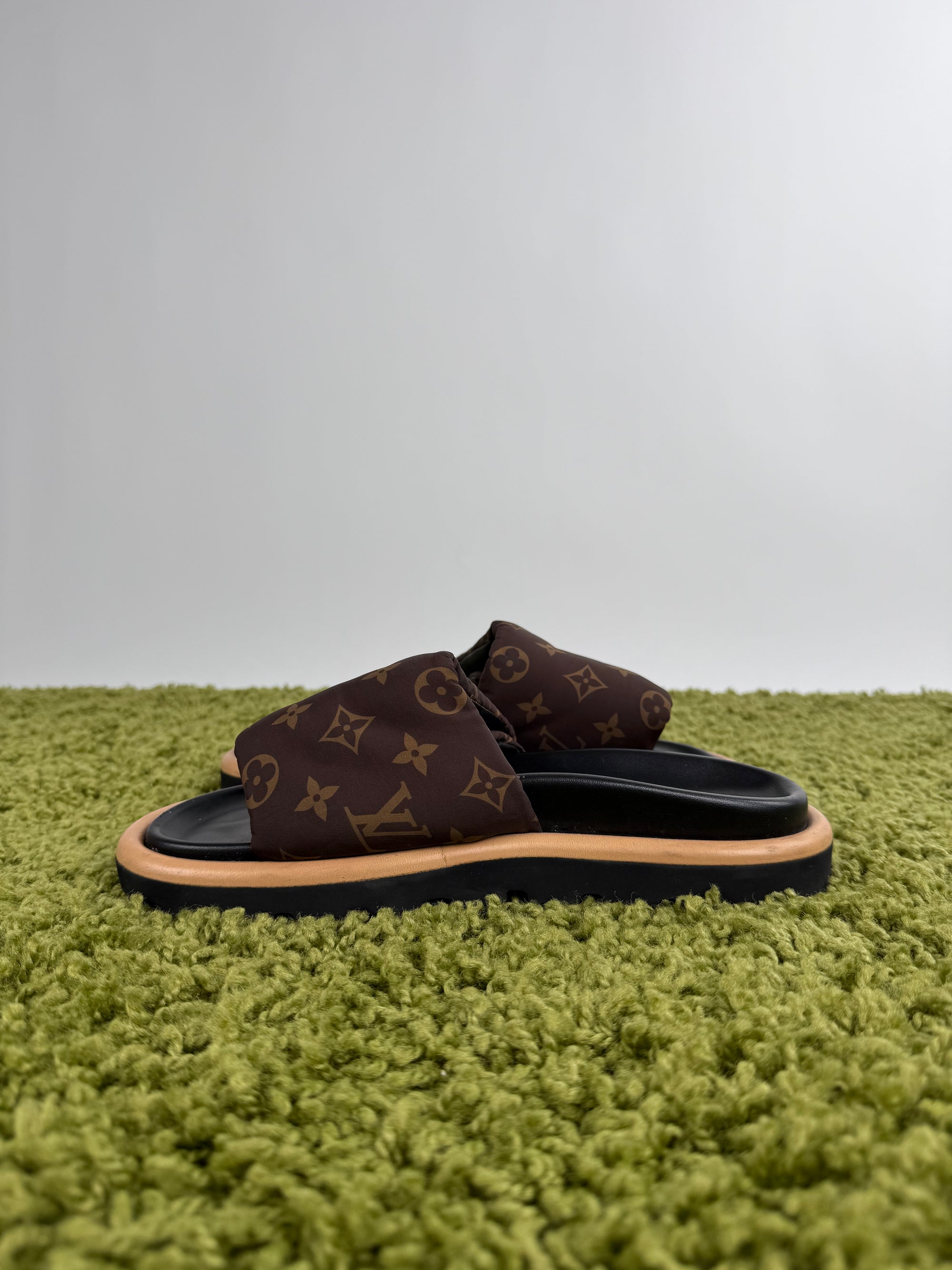 Mule Bassa Pule Pillow Louis Vuitton Marrone 40