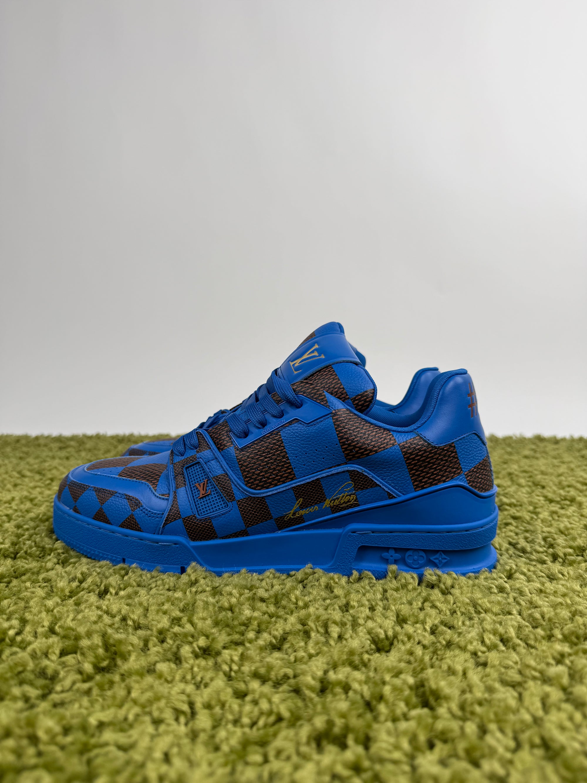 Louis Vuitton Trainer 41 veste 42