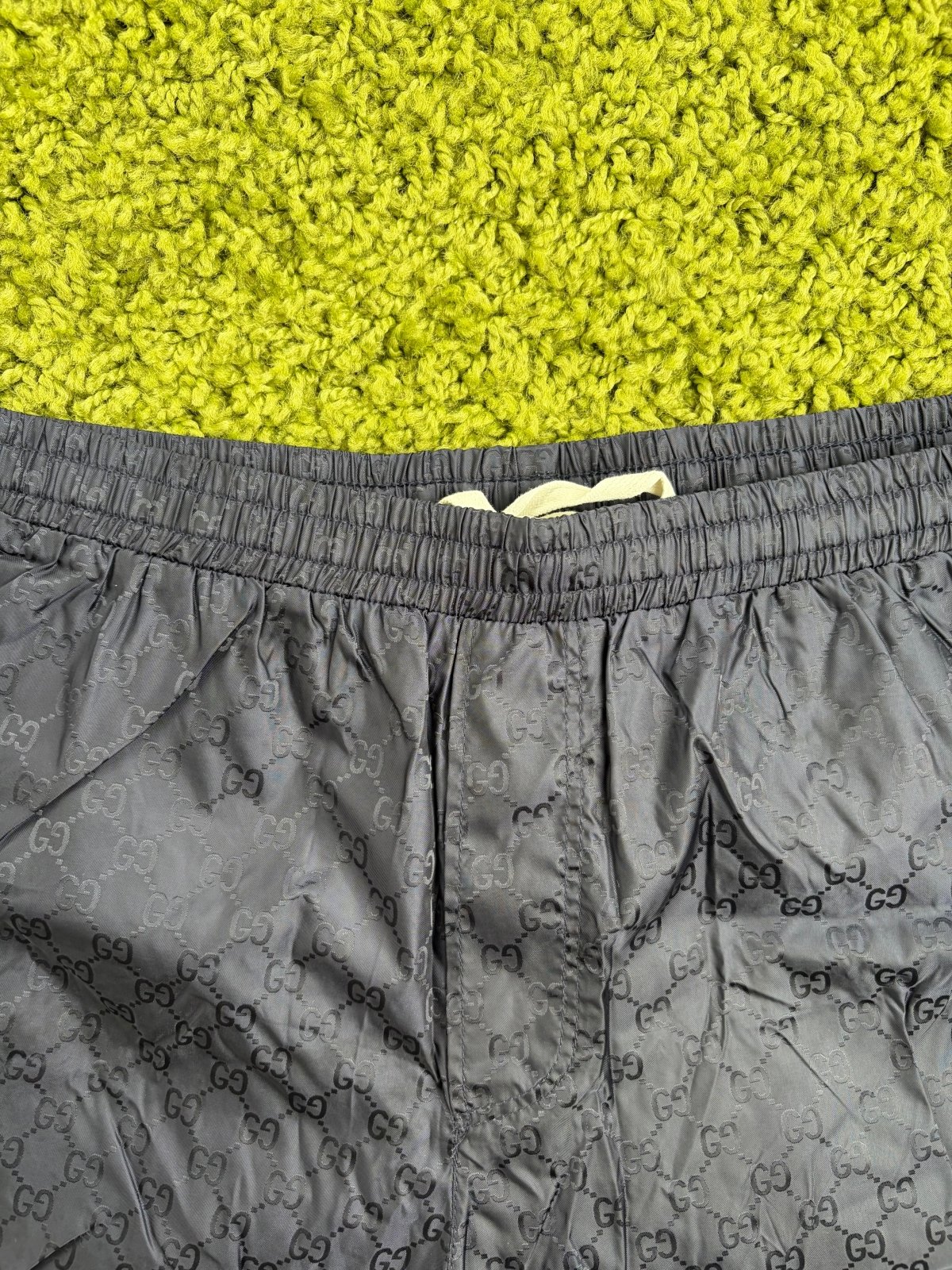 Costume Gucci Monogram con ape ricamata 50 - Second Hand Di Fiore