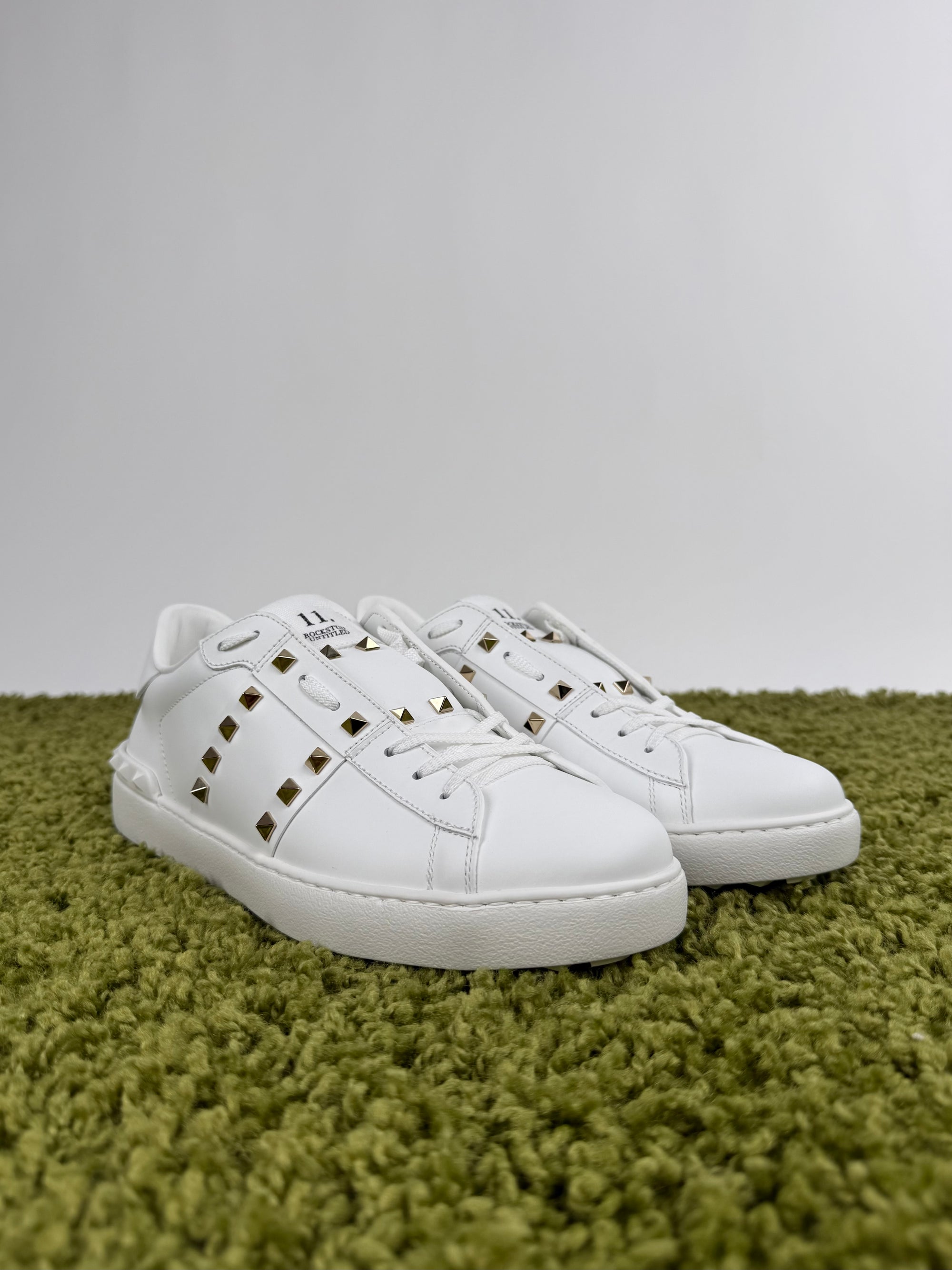 Valentino Garavani Rockstud Bianca 44