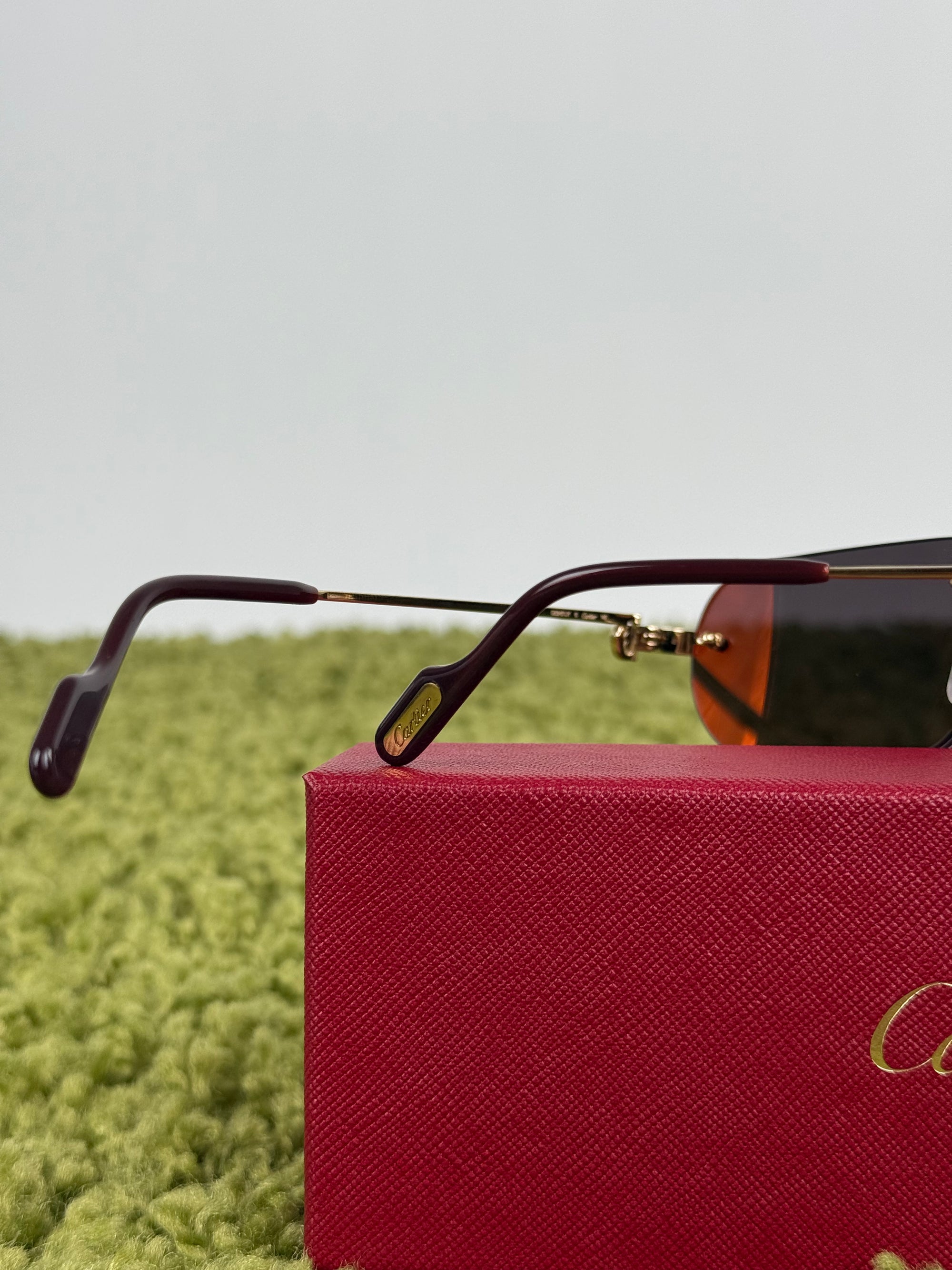 Occhiali da sole Cartier Decor C Classique nero con asta oro