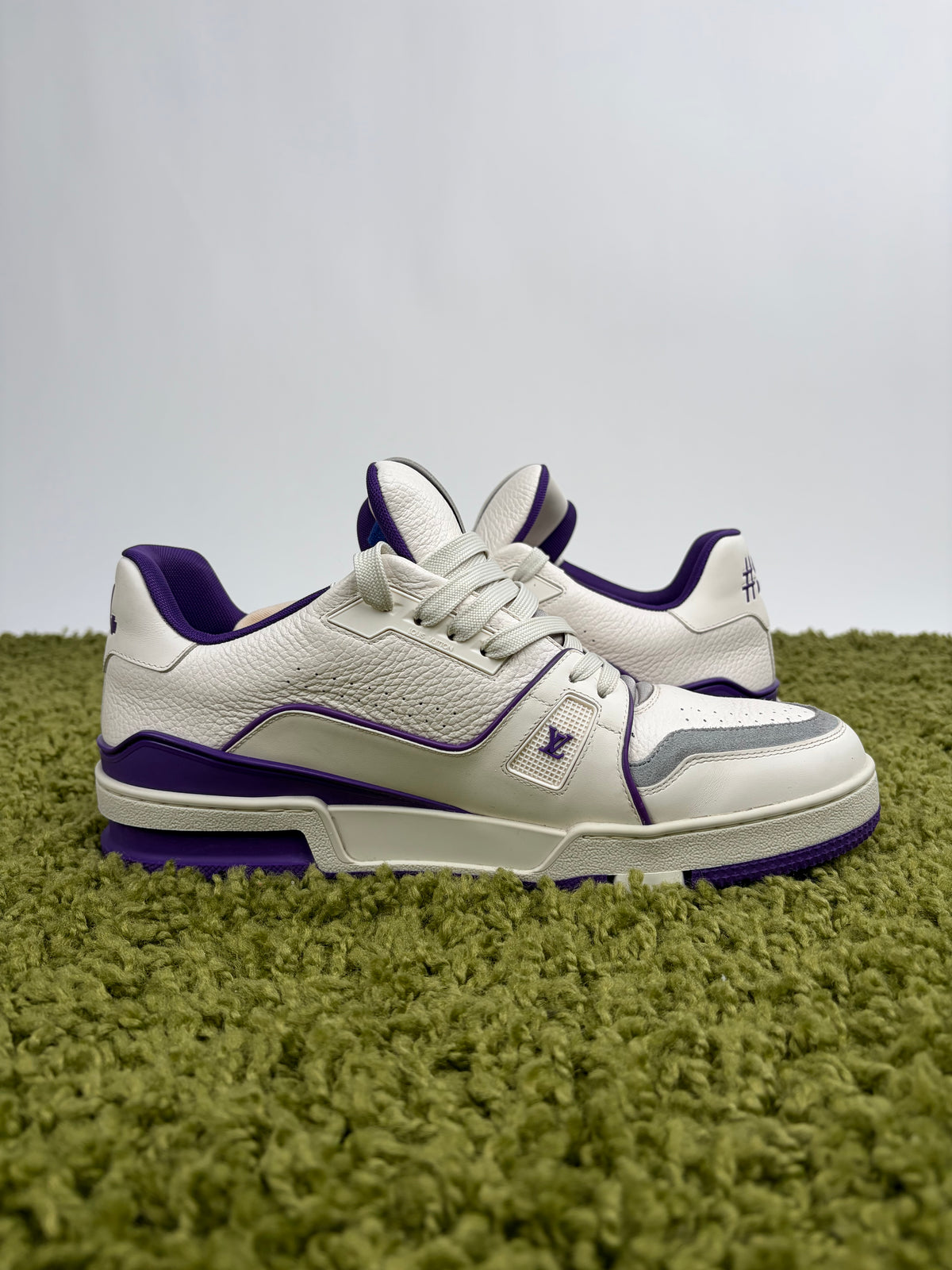 Louis Vuitton Trainer Viola 8.5