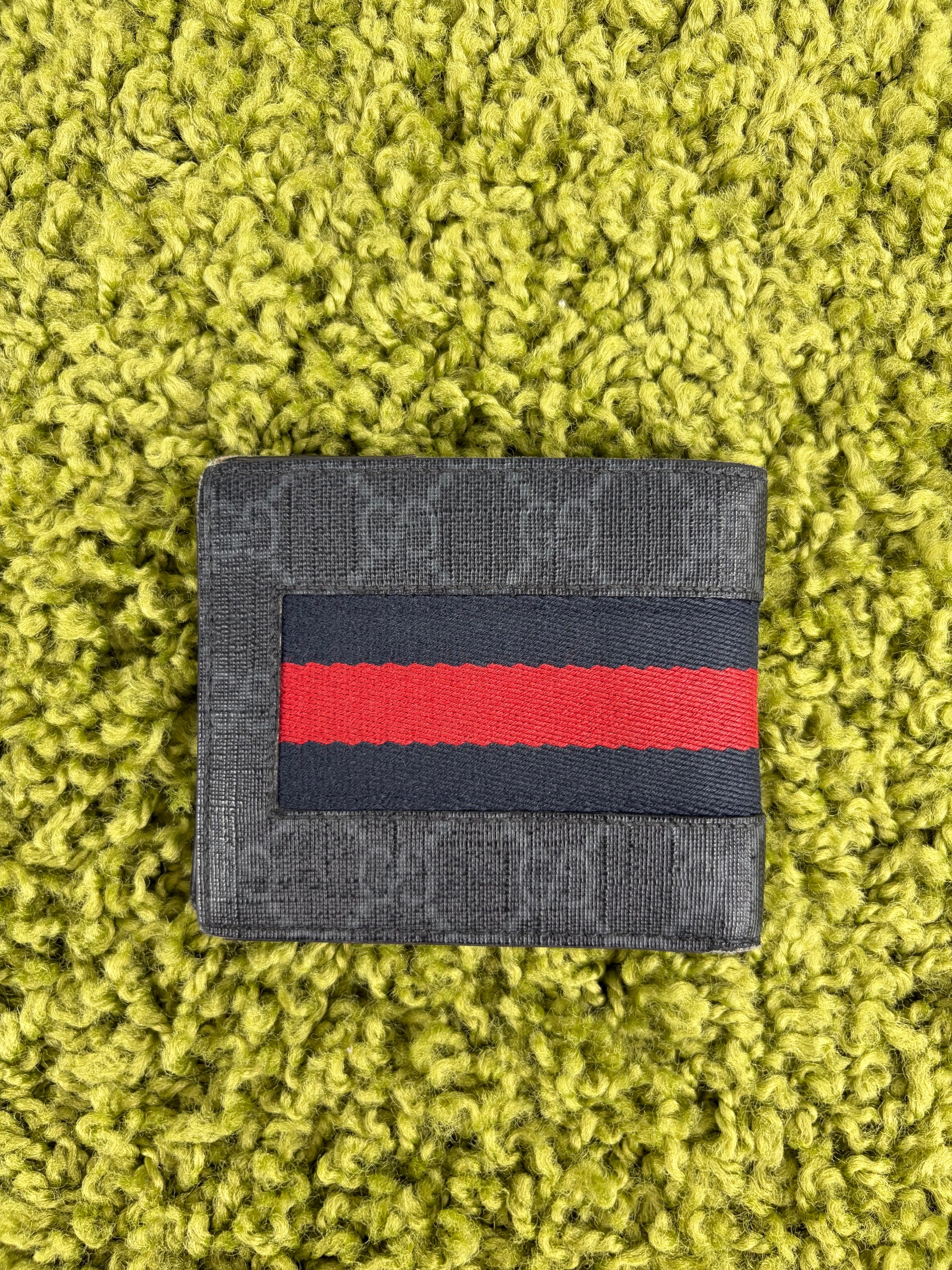 Portafoglio Gucci nero blu e rosso