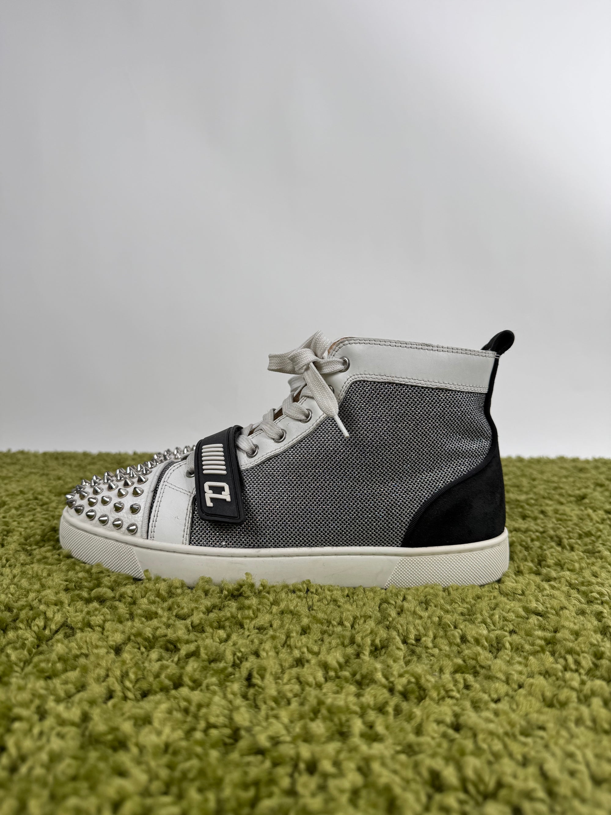 Christian Louboutin Spikes 41.5
