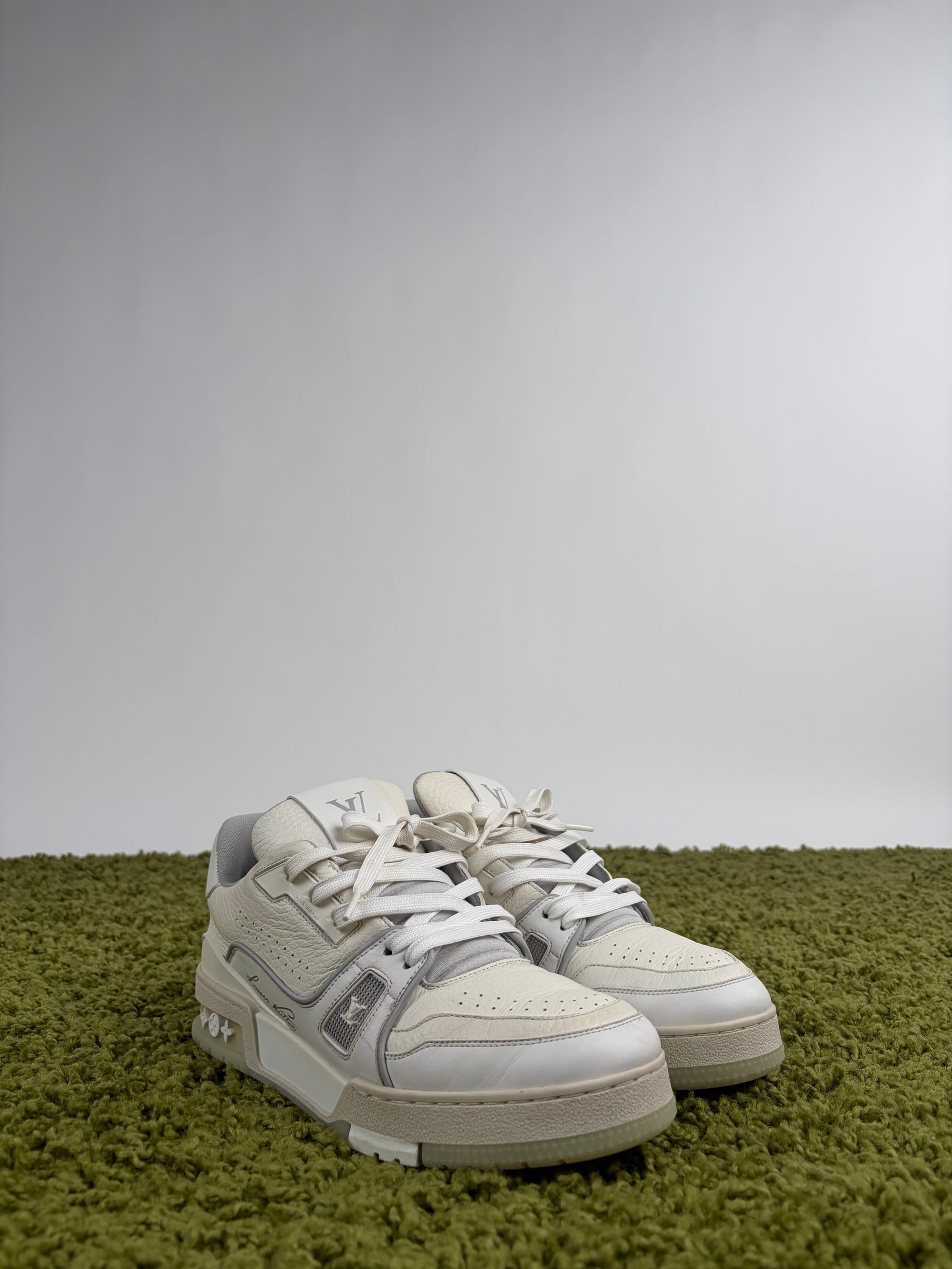 Louis Vuitton trainer Size 5.5=39.5 calza 40.5 bianche
