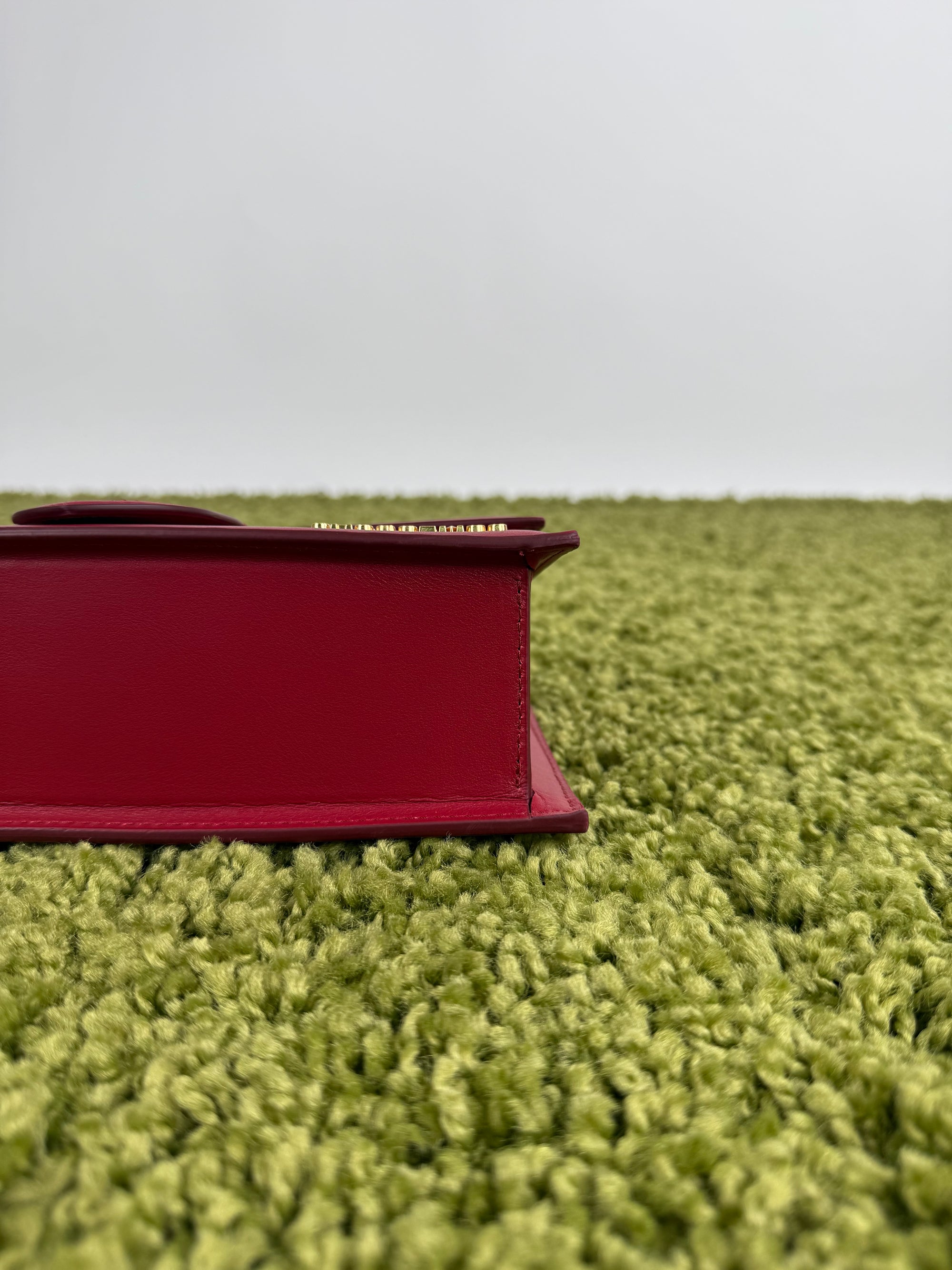 Jacquemus grande bambino Bordeaux