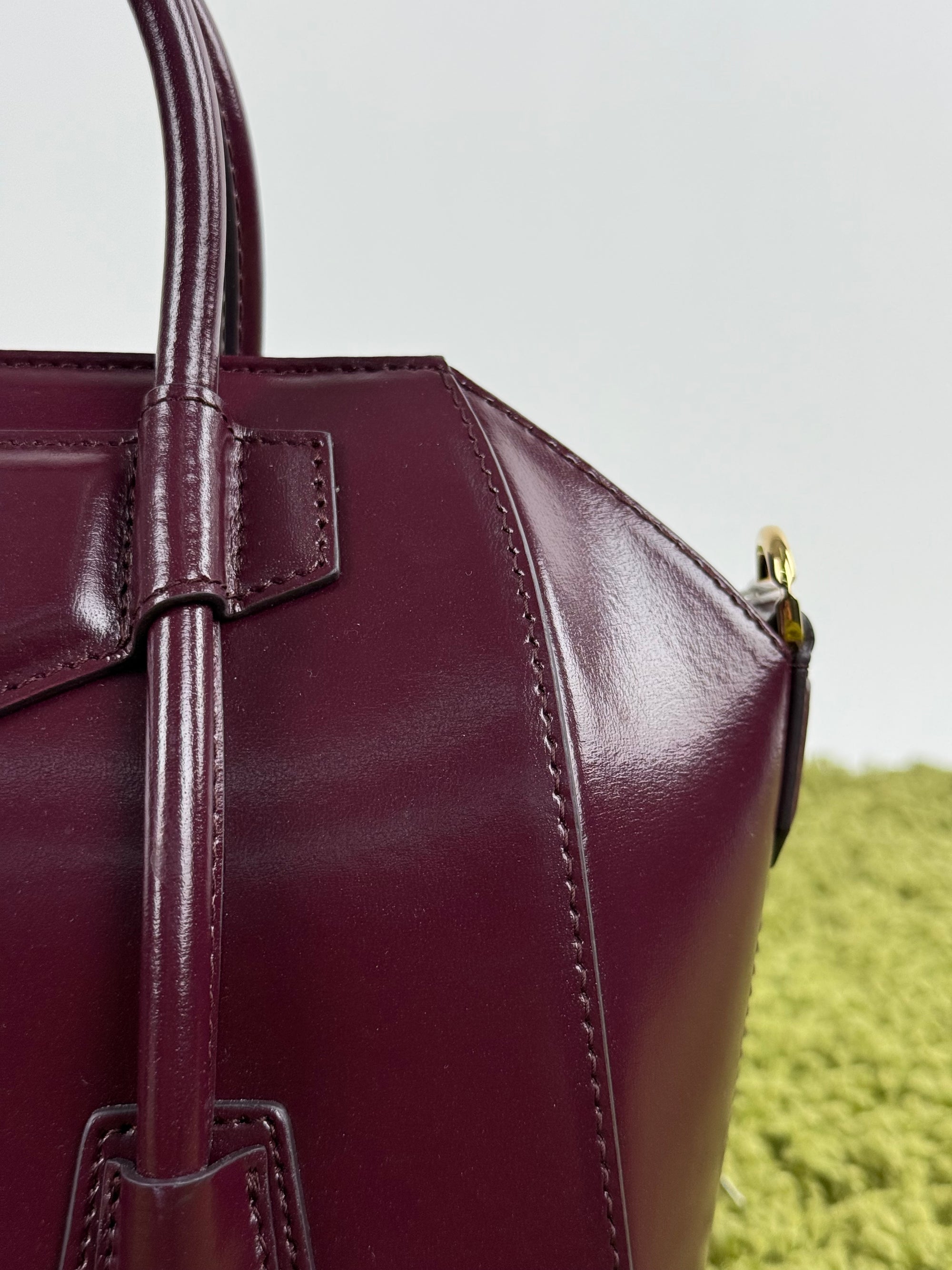 Borsa Mini Antigona Lock Bag Givenchy Bordeaux