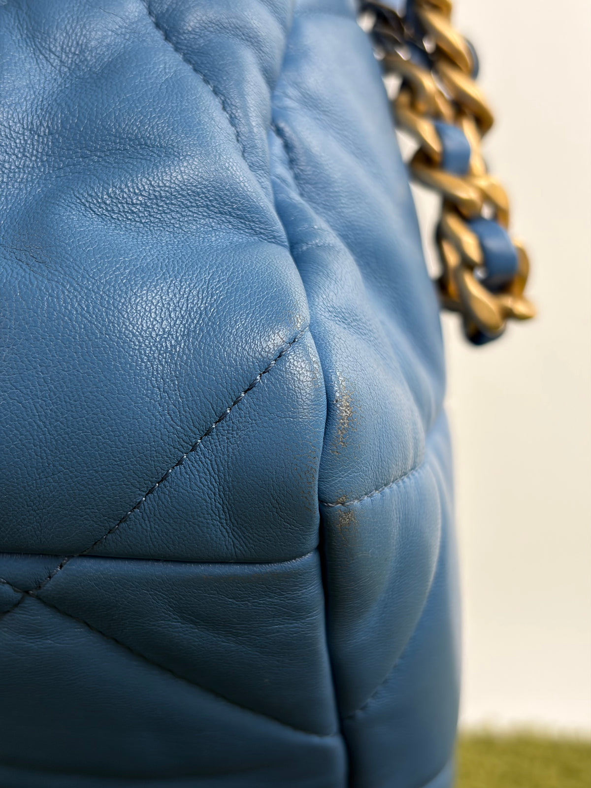 Borsa Chanel 19 Trapuntata in Pelle Azzurra