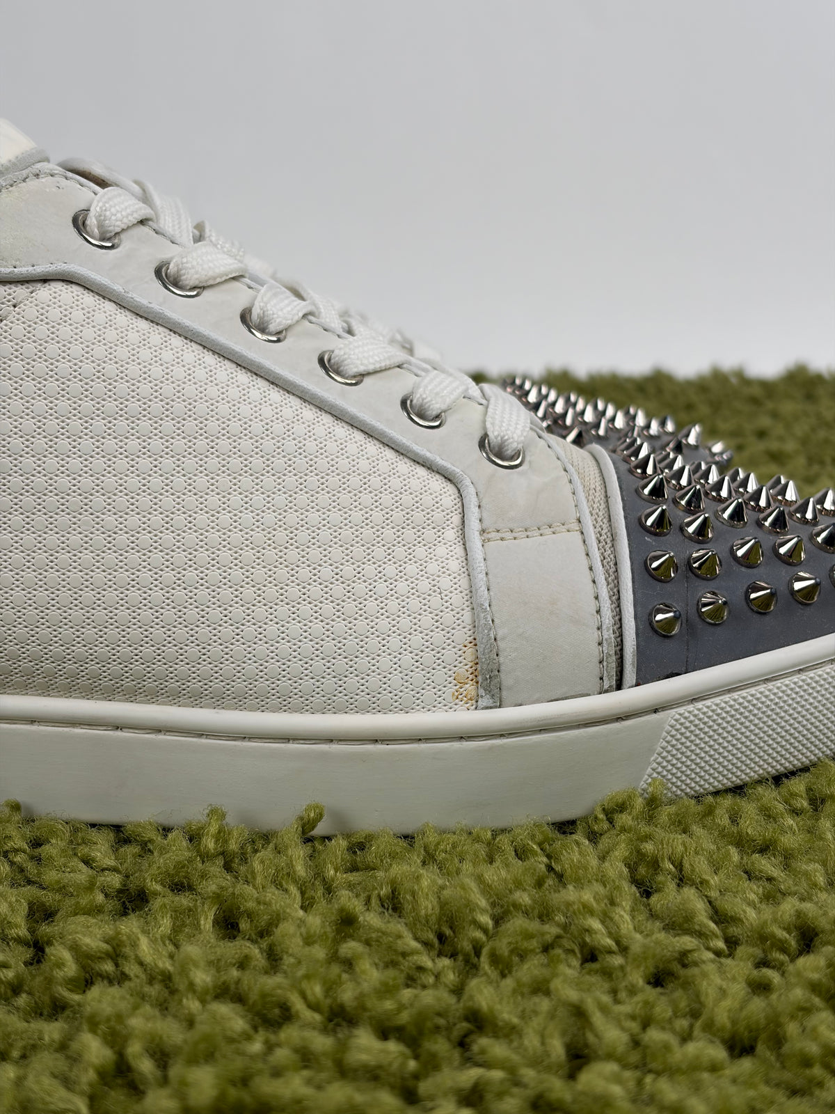 Christian Louboutin Spikes Low Bianca 43