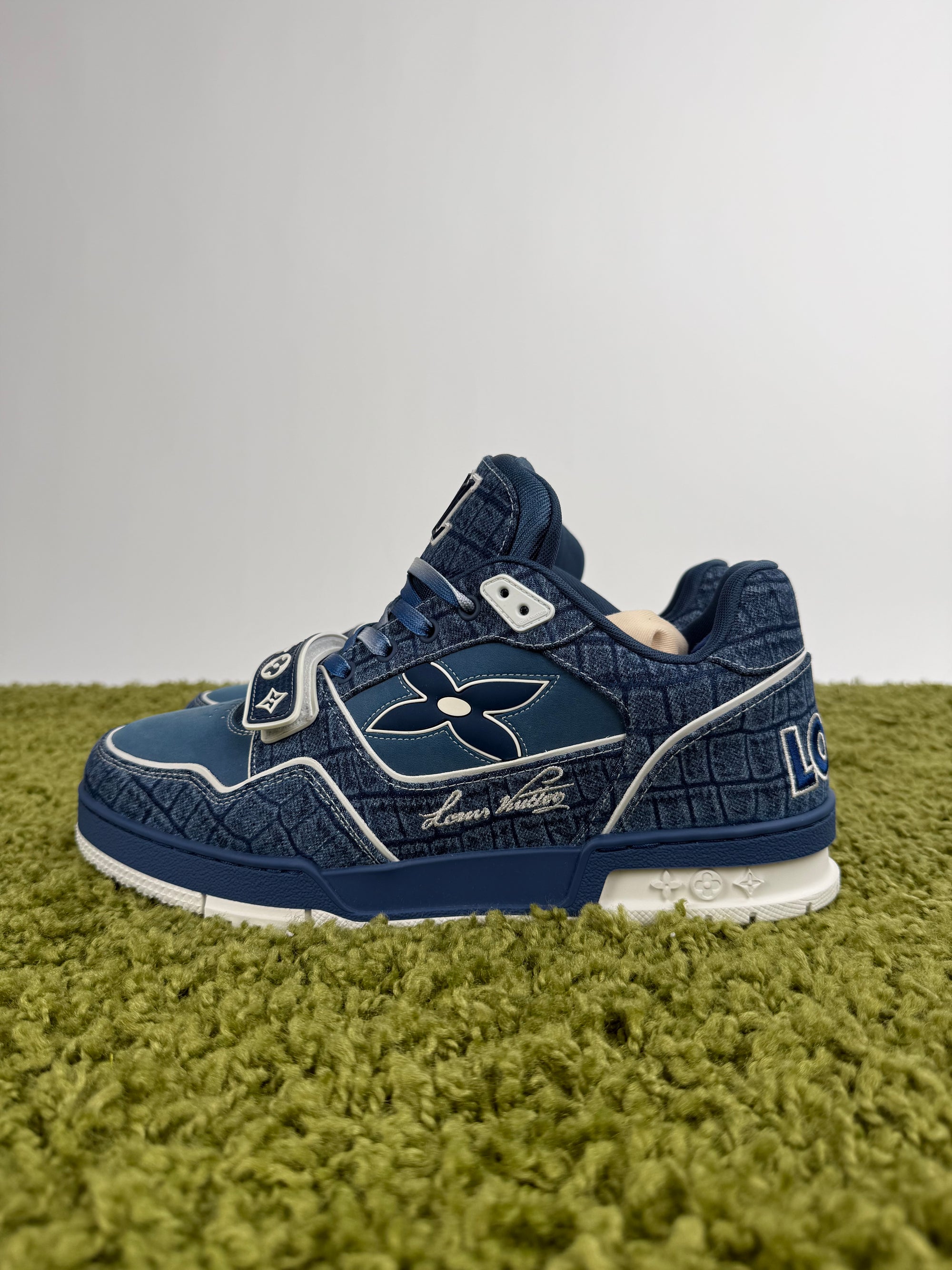 Louis Vuitton Trainer in Denim Blu 9.5