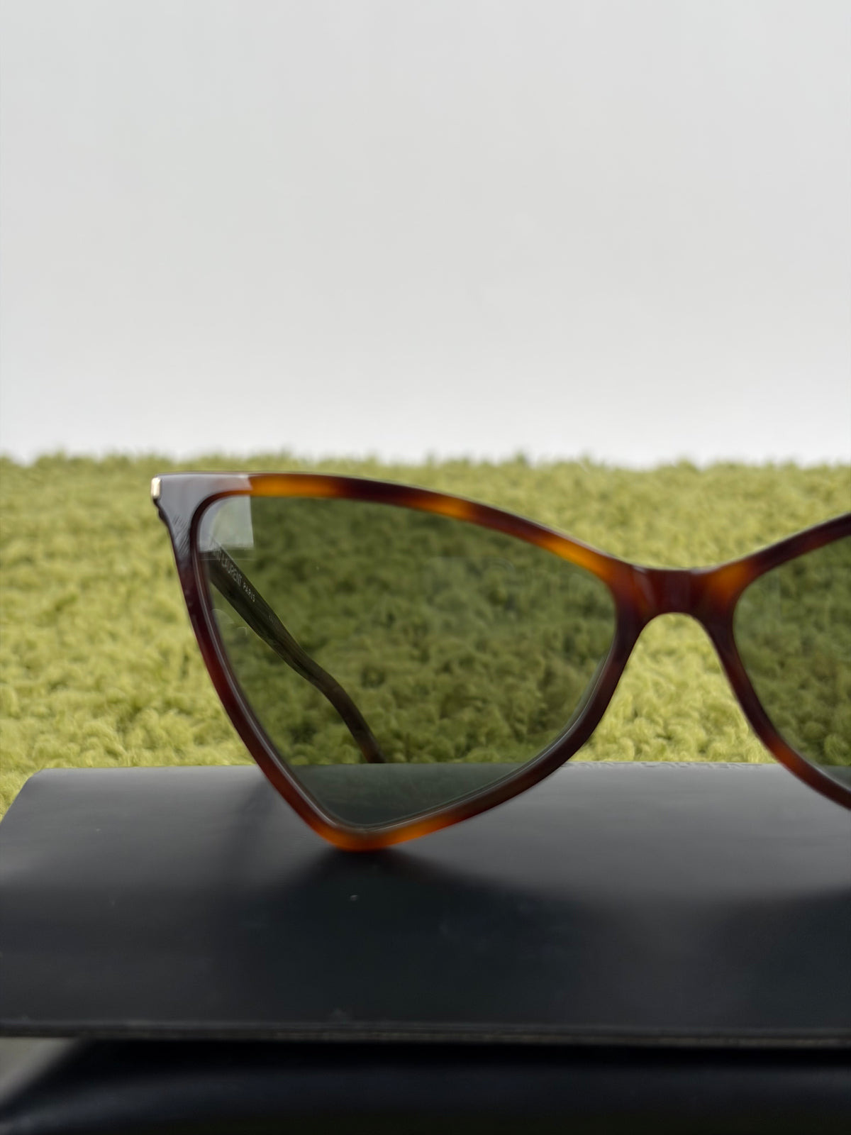 Occhiali Saint Laurent SL 475 JERRY con montatura Cat Eye