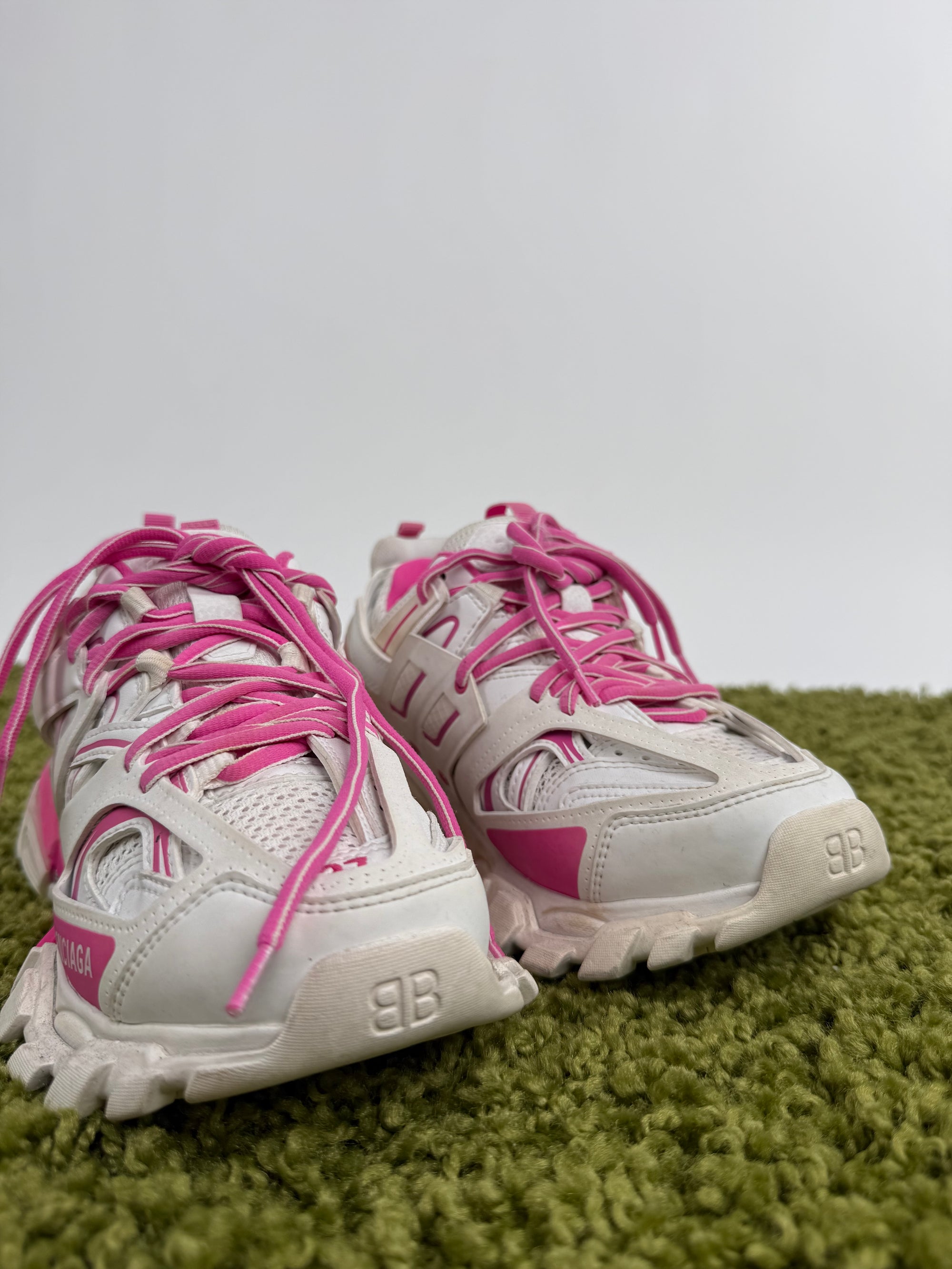 Balenciaga Track 37