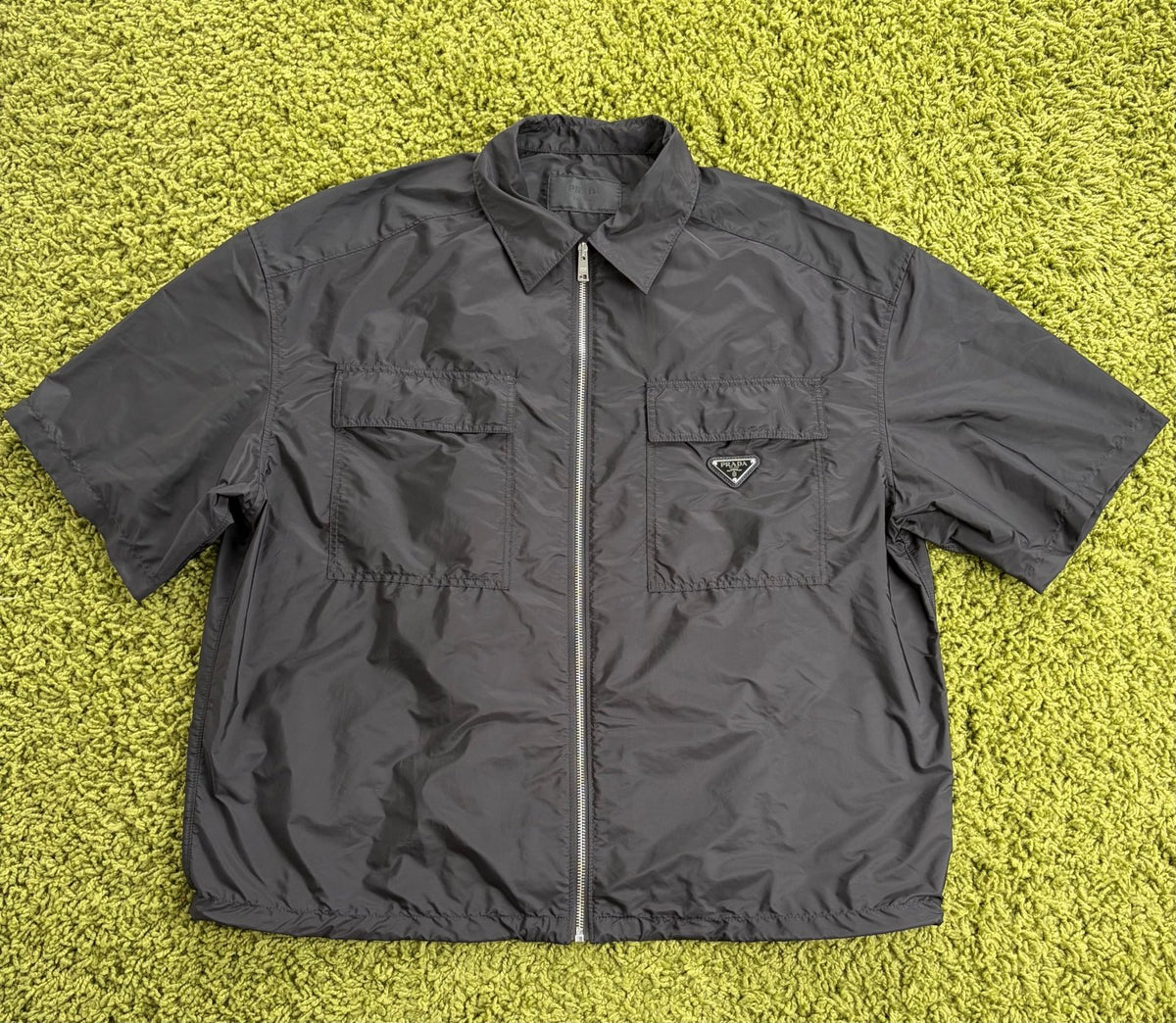 Giacca Prada in Re-Nylon Nera L - Second Hand Di Fiore