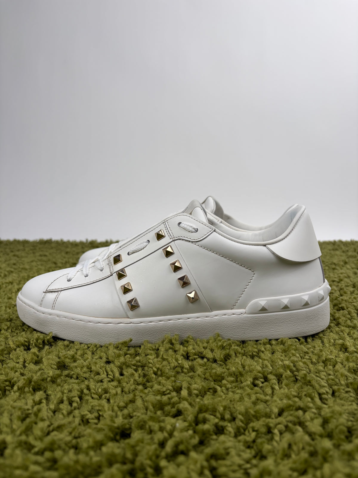Valentino Garavani RockStud Bianca 41