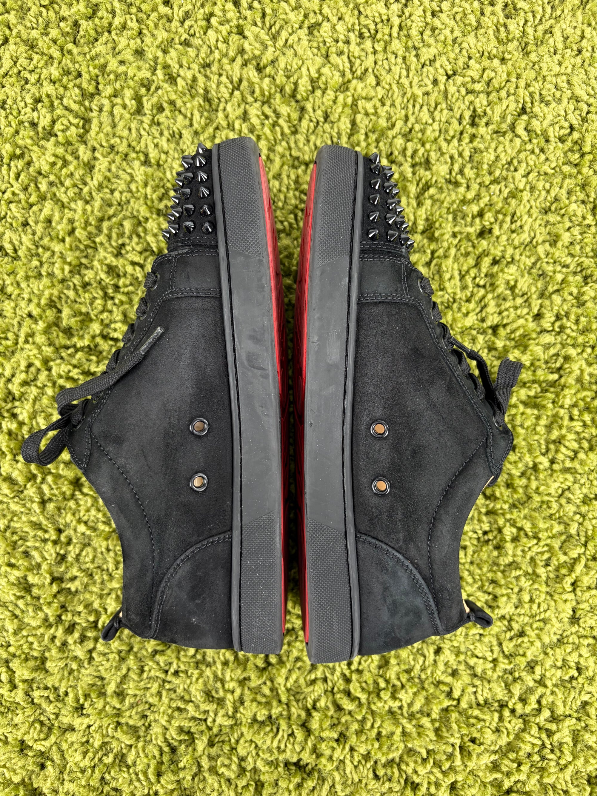 Louboutin basse Size 41 nere